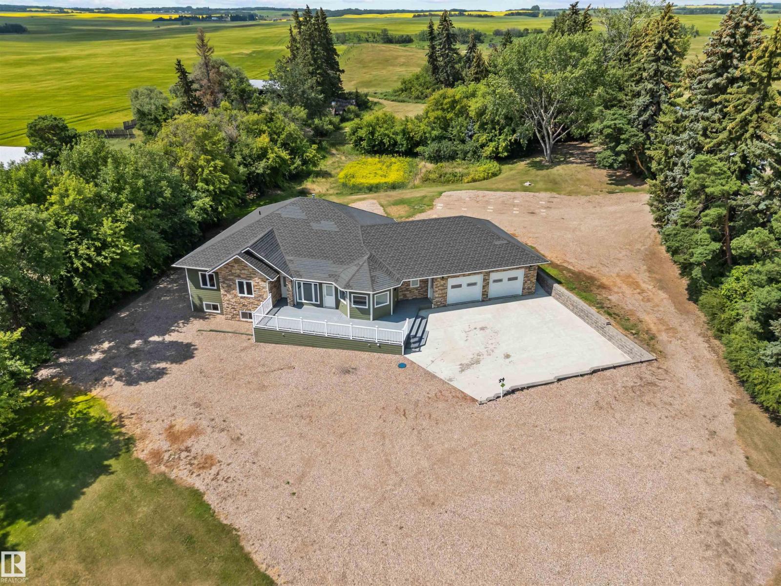 Photo 54 of 564032 564034 Range Road 130, Rural Two Hills County AB