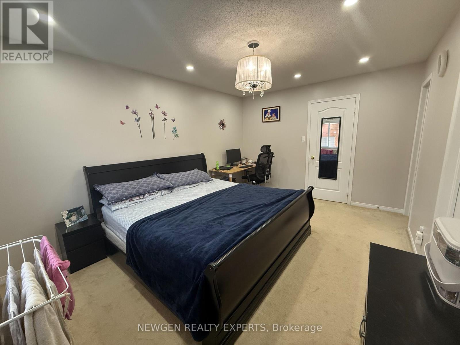 Photo 4 of 229 7360 Zinnia Place, Mississauga ON