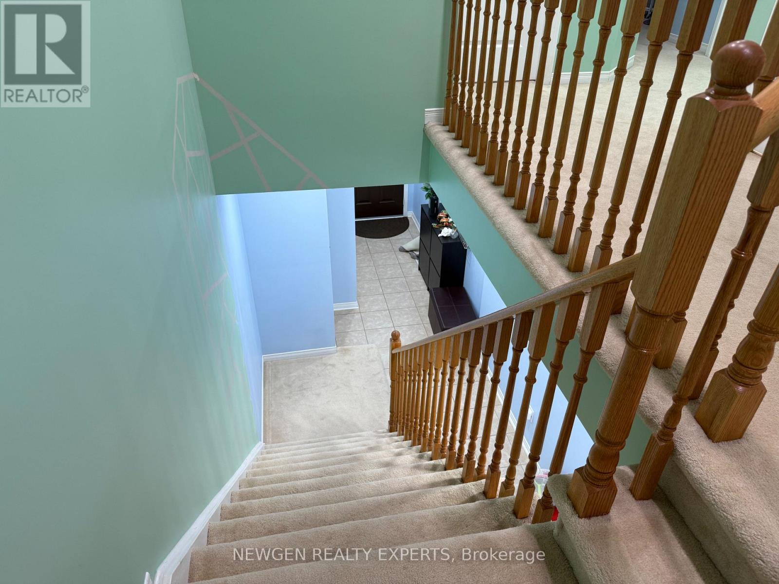 Photo 5 of 229 7360 Zinnia Place, Mississauga ON