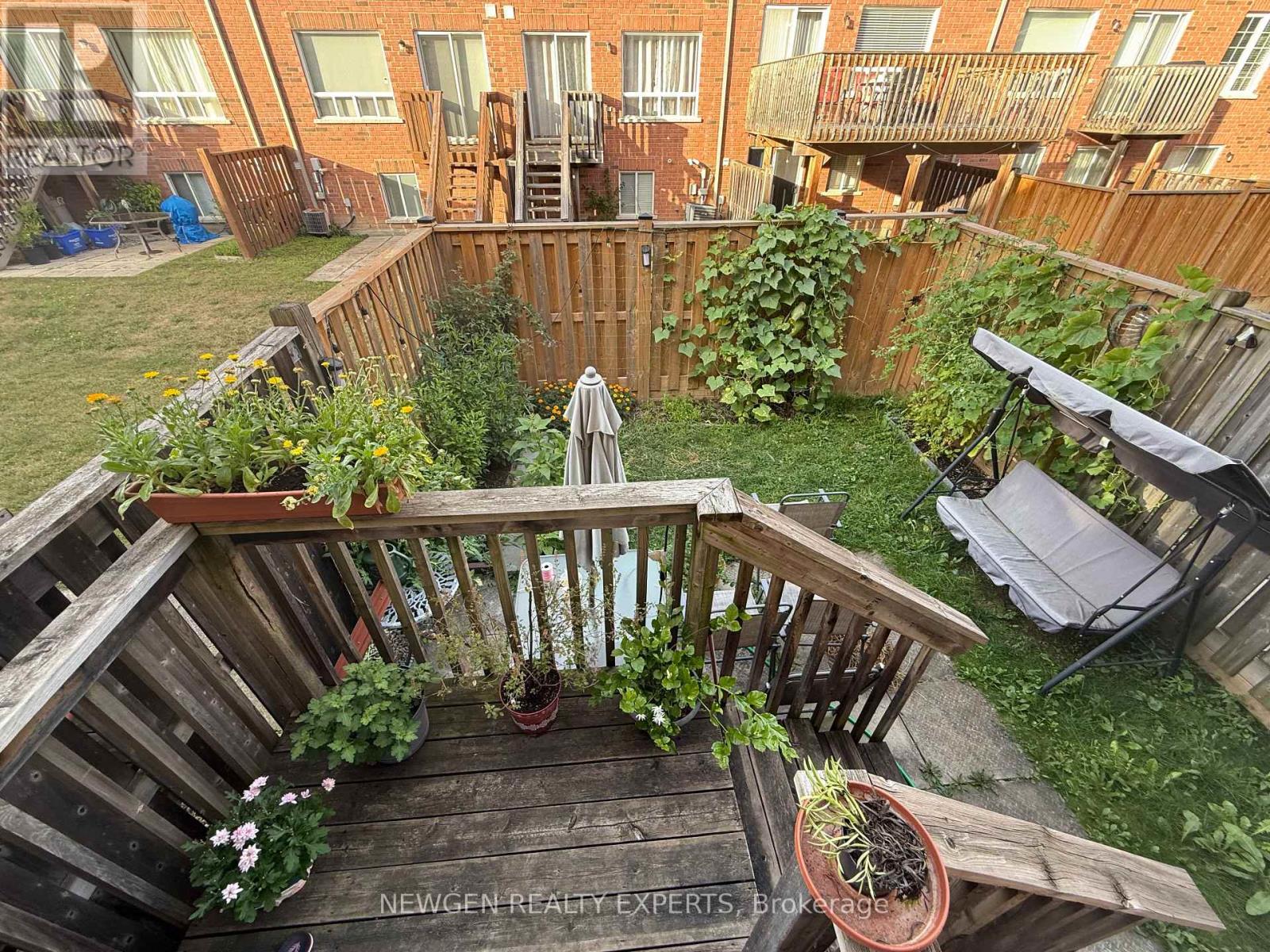 Photo 25 of 229 7360 Zinnia Place, Mississauga ON