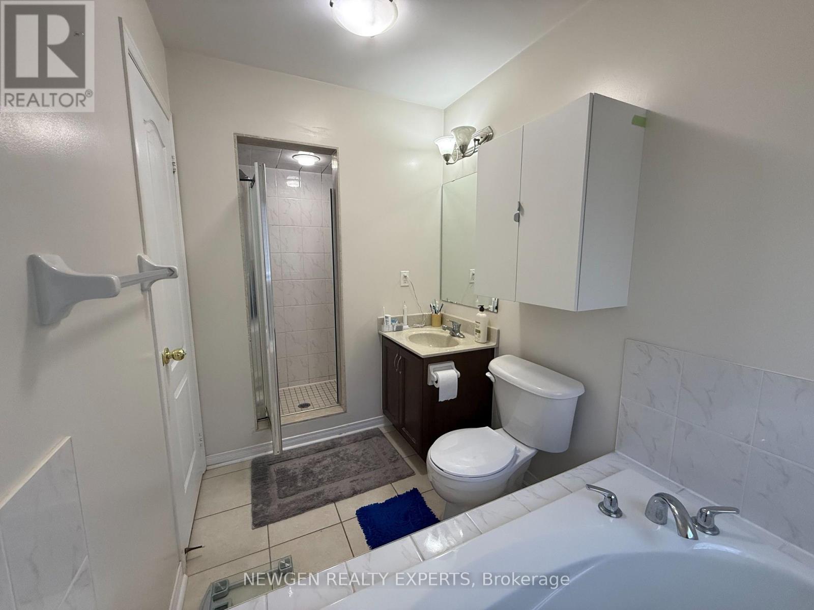 Photo 21 of 229 7360 Zinnia Place, Mississauga ON