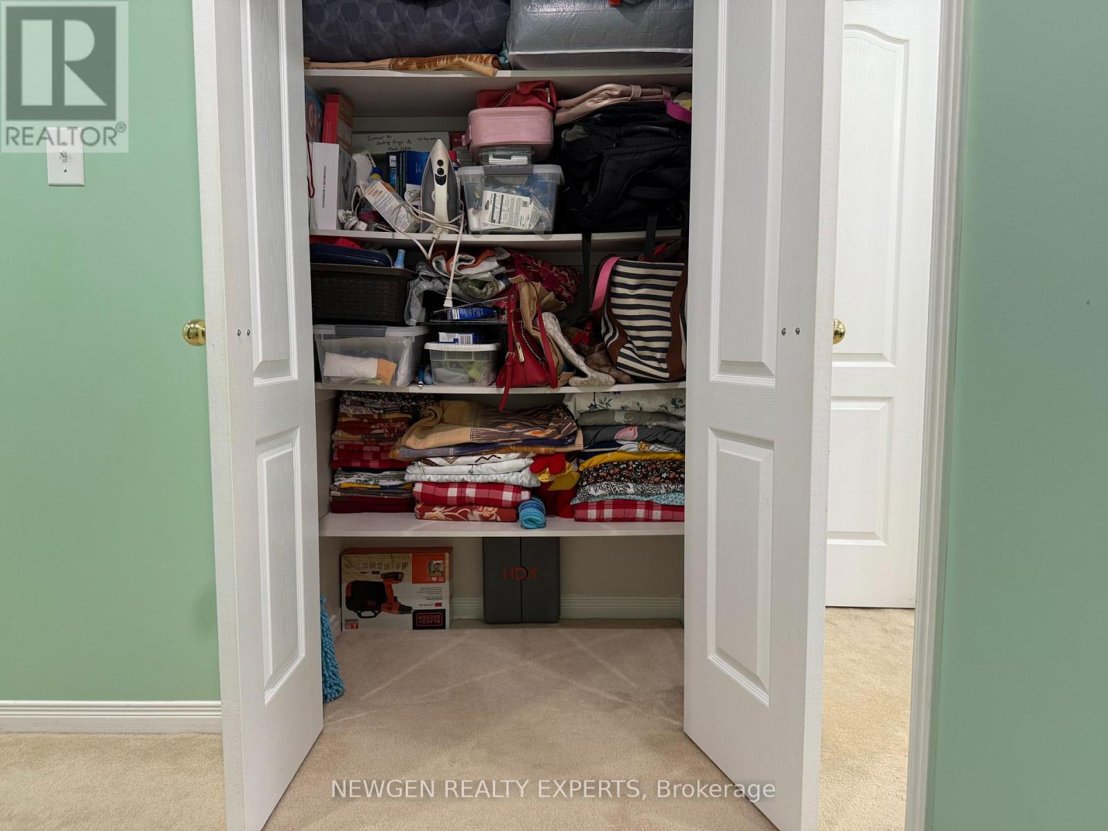 Photo 7 of 229 7360 Zinnia Place, Mississauga ON