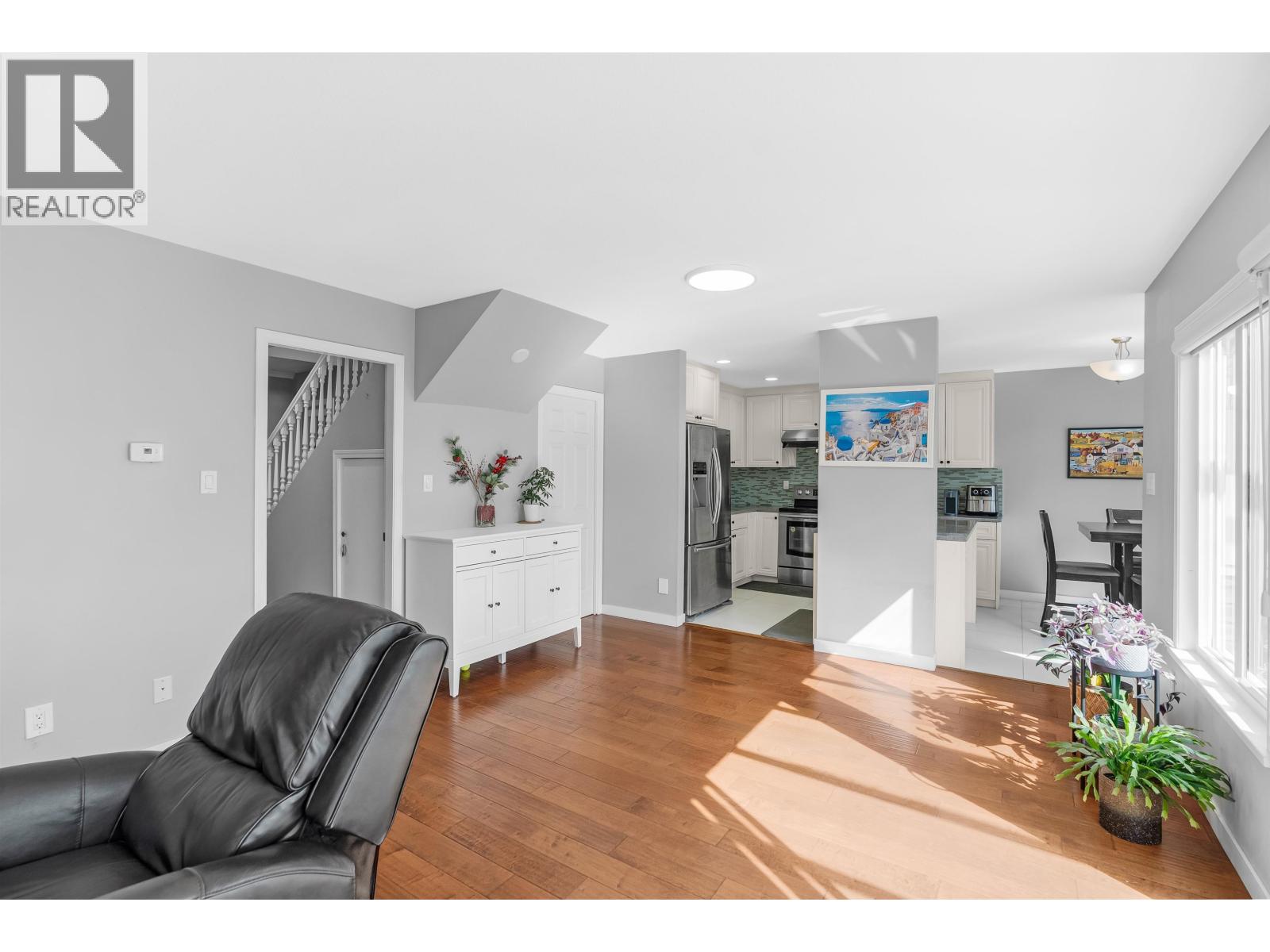 Photo 11 of 4652 55 A Street, Delta BC
