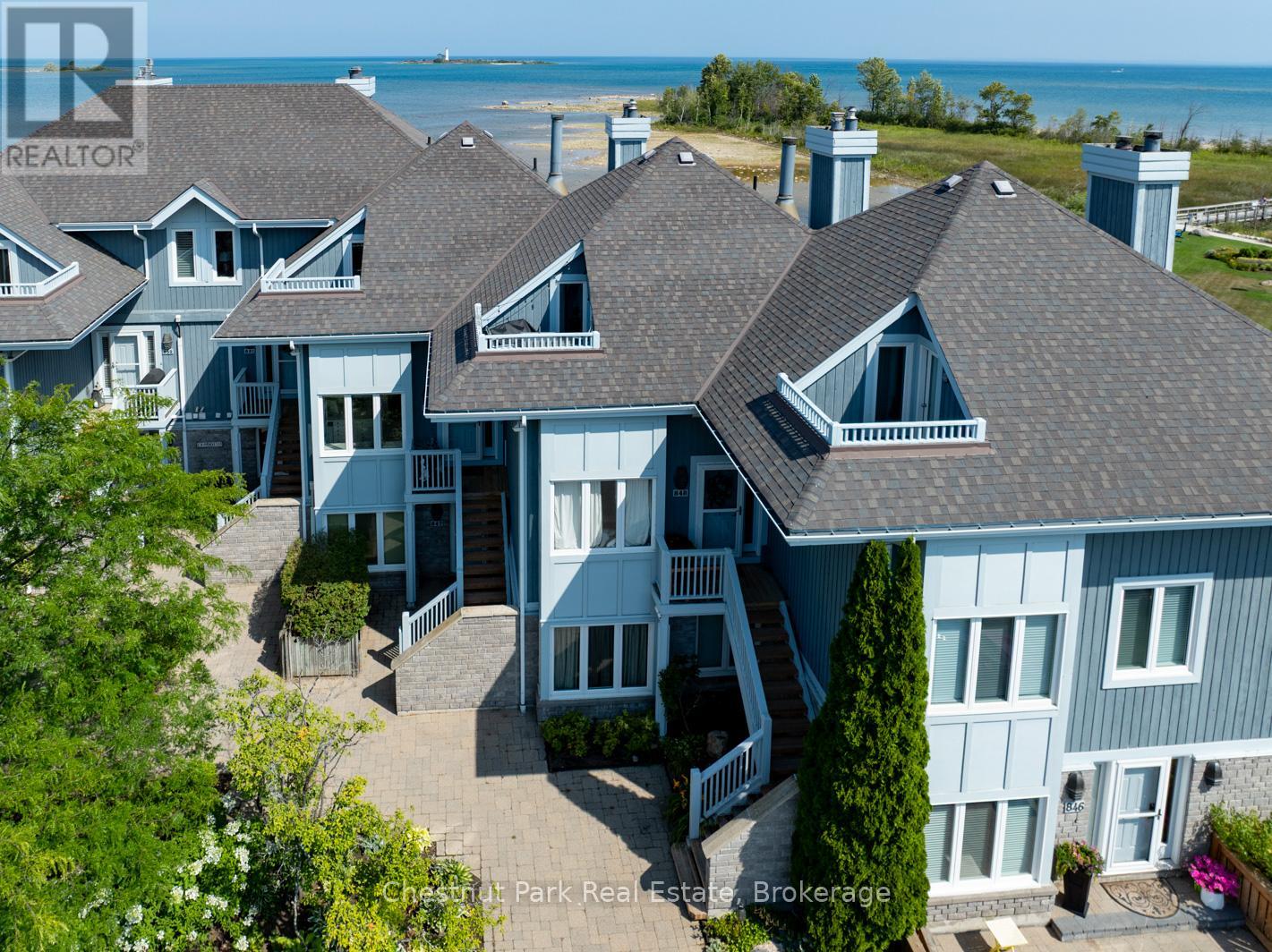Photo 1 of 849 851 Suncrest Circle, Collingwood ON