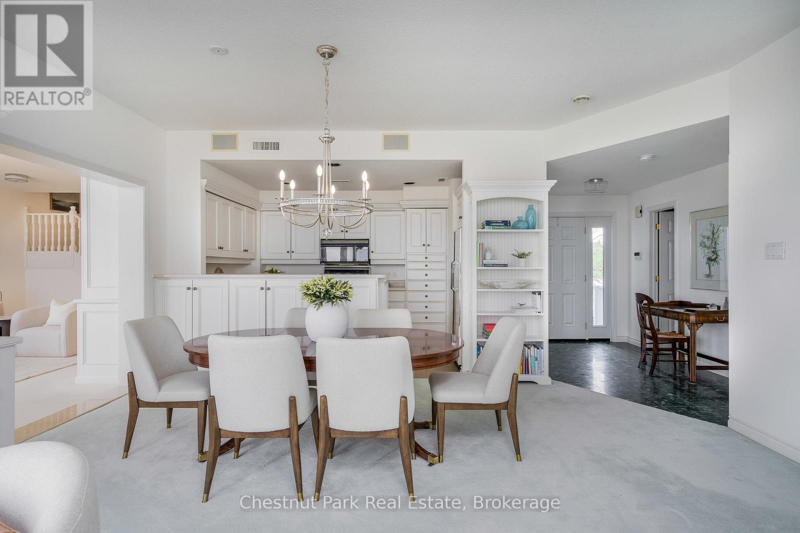Photo 44 of 849 851 Suncrest Circle, Collingwood ON