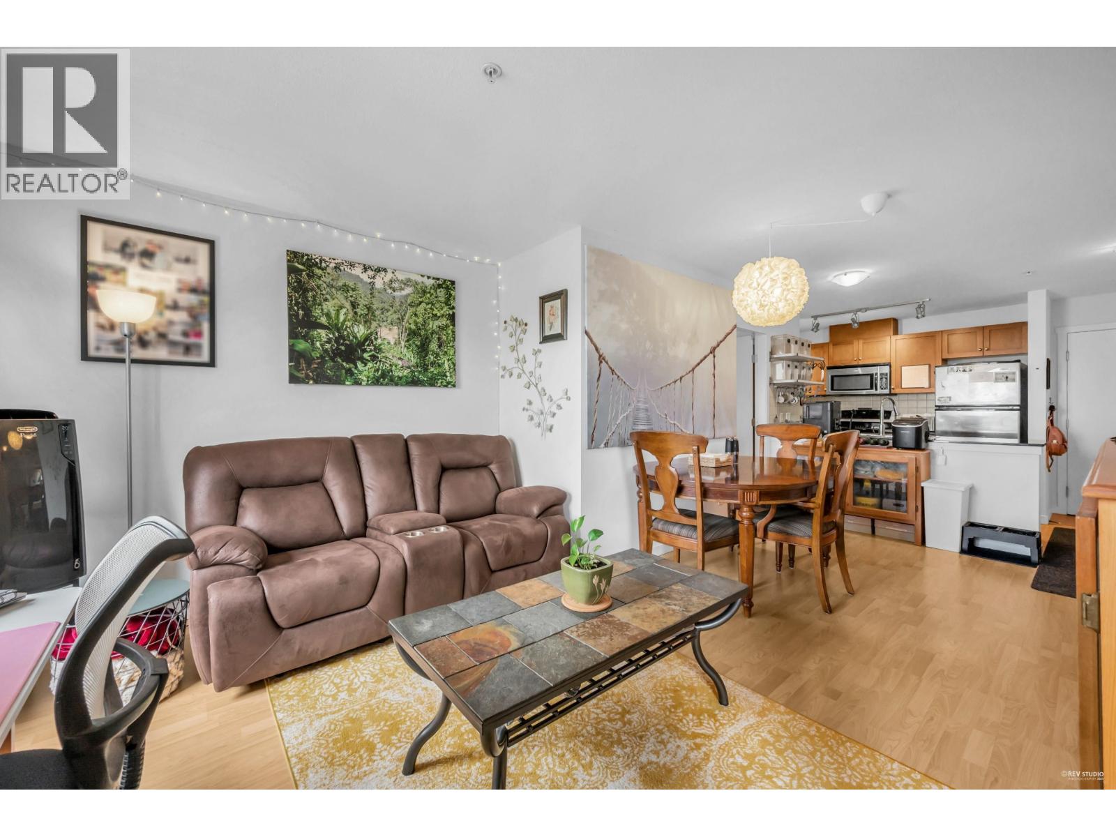Photo 10 of 603 415 E Columbia Street, New Westminster BC