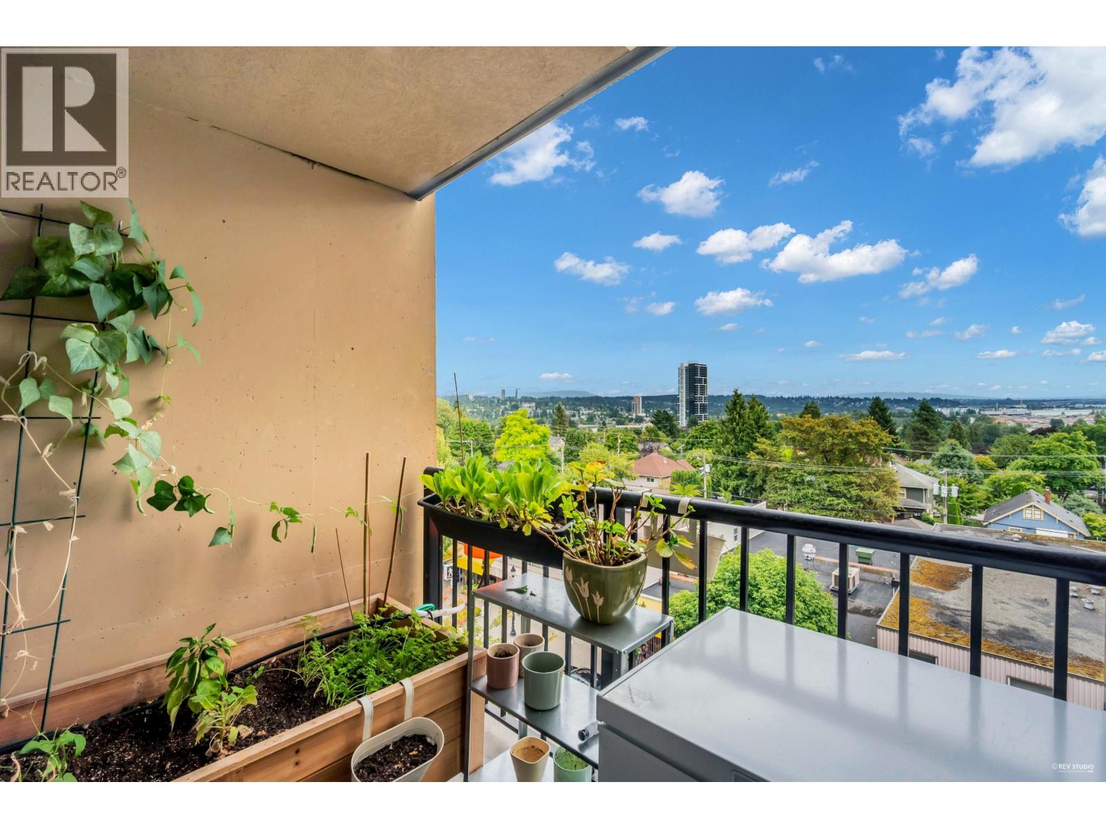 Photo 24 of 603 415 E Columbia Street, New Westminster BC