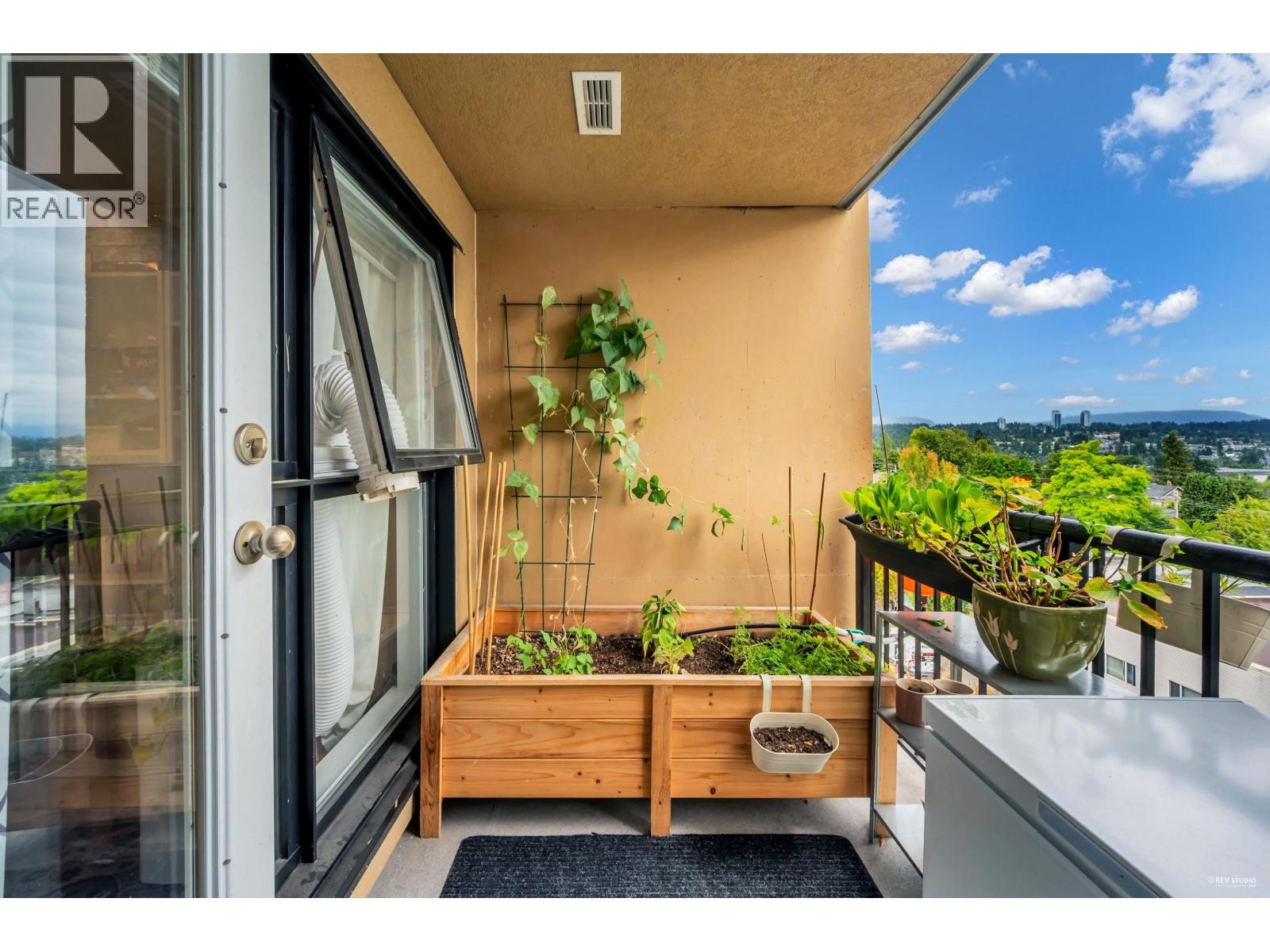 Photo 25 of 603 415 E Columbia Street, New Westminster BC