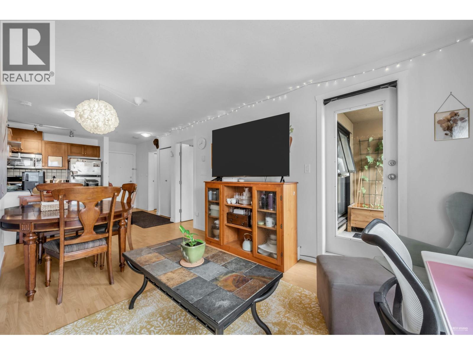 Photo 9 of 603 415 E Columbia Street, New Westminster BC