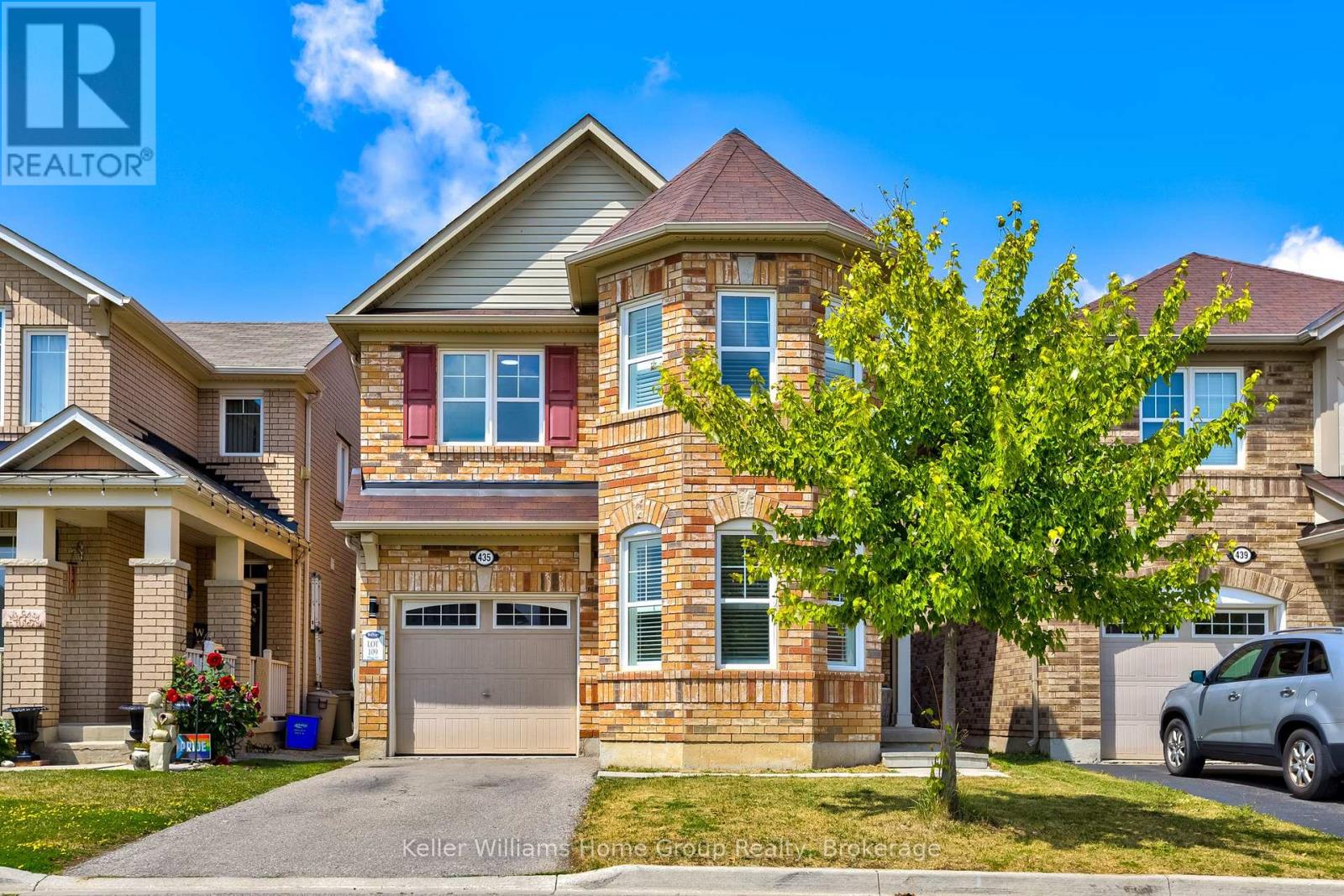 Photo 3 of 435 Pozbou Crescent, Milton ON