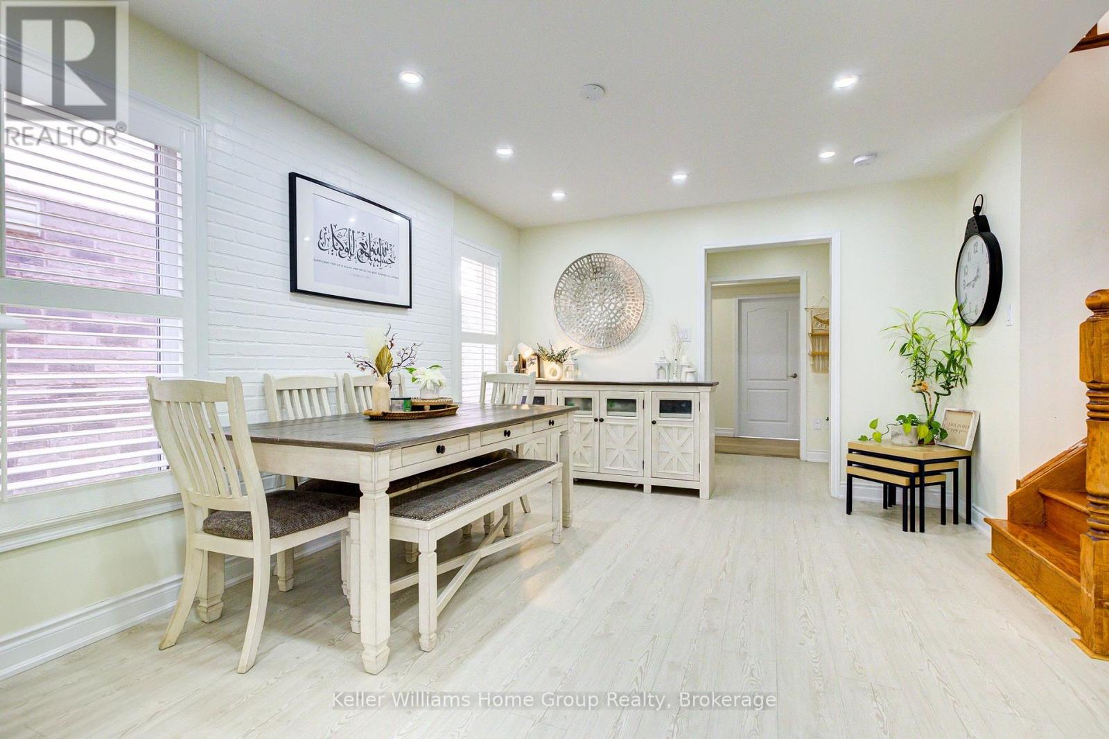 Photo 5 of 435 Pozbou Crescent, Milton ON