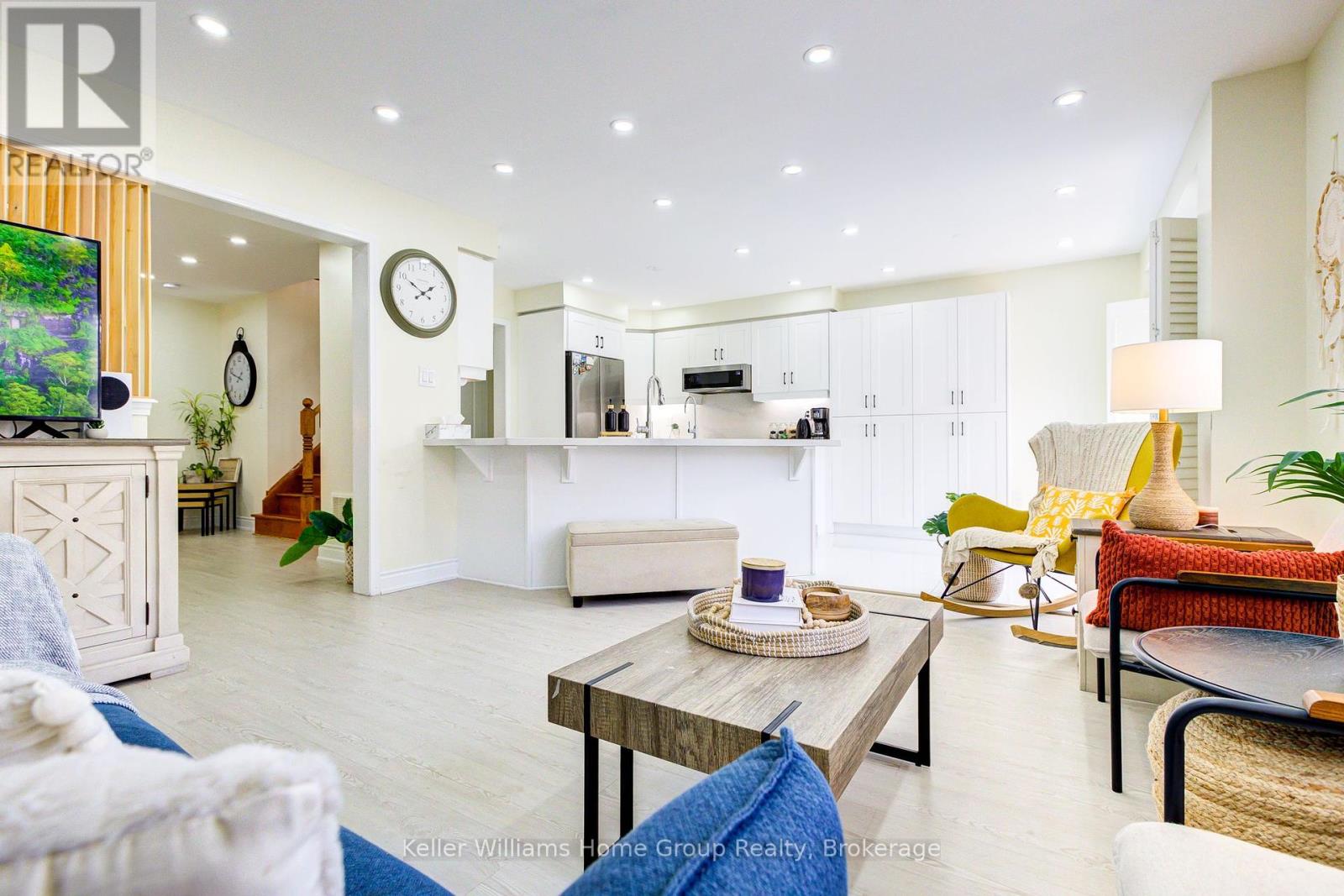 Photo 17 of 435 Pozbou Crescent, Milton ON