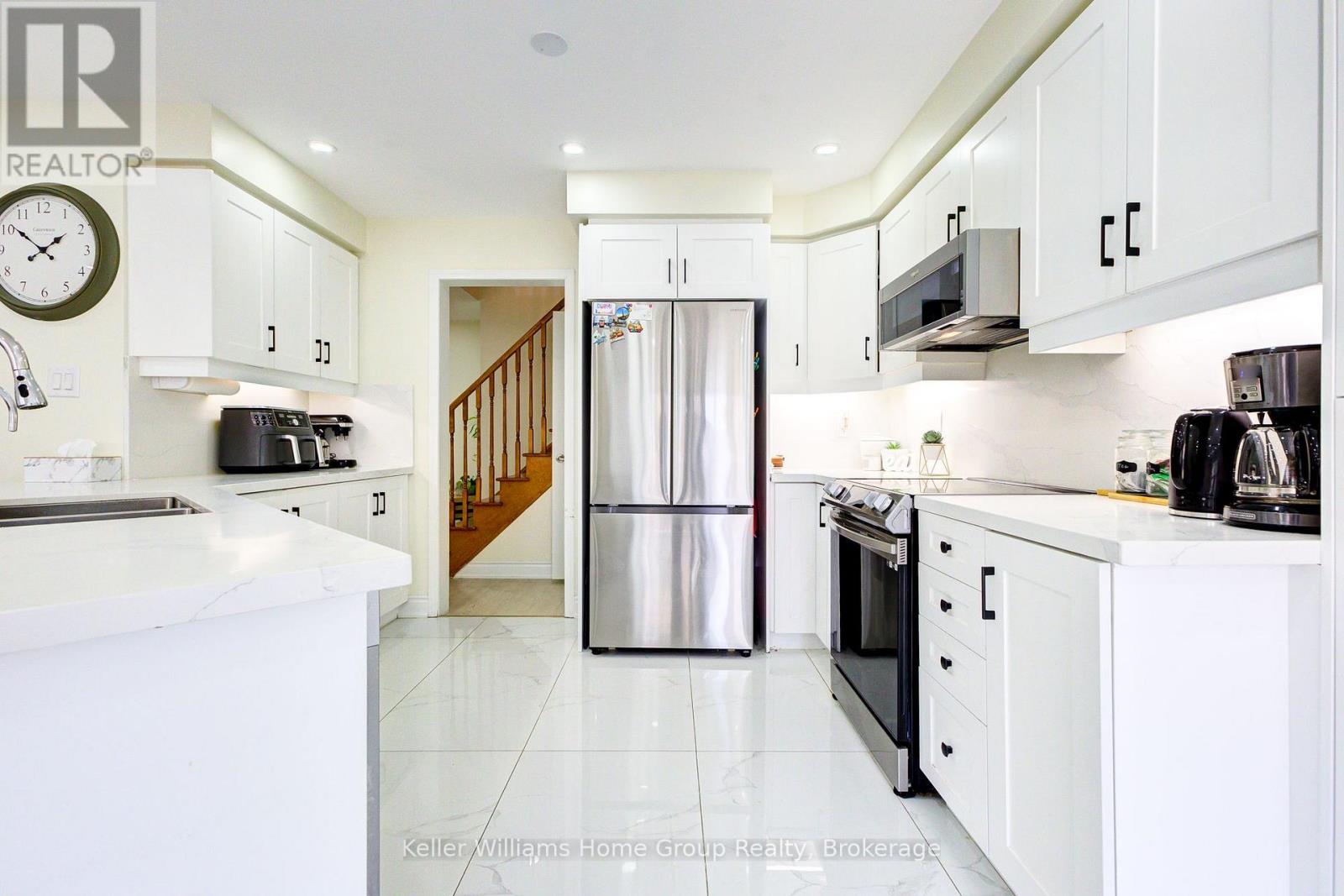 Photo 6 of 435 Pozbou Crescent, Milton ON