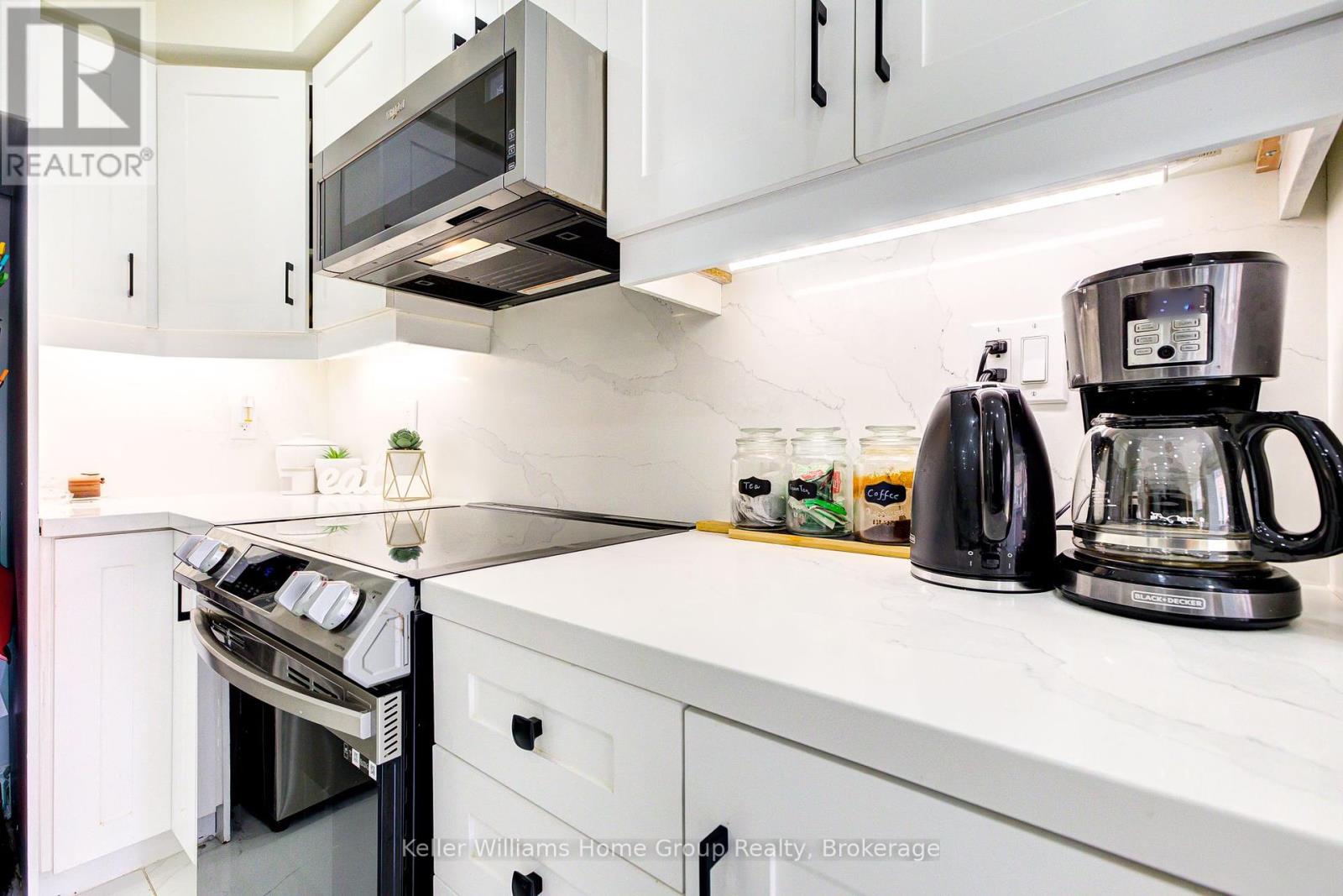 Photo 32 of 435 Pozbou Crescent, Milton ON