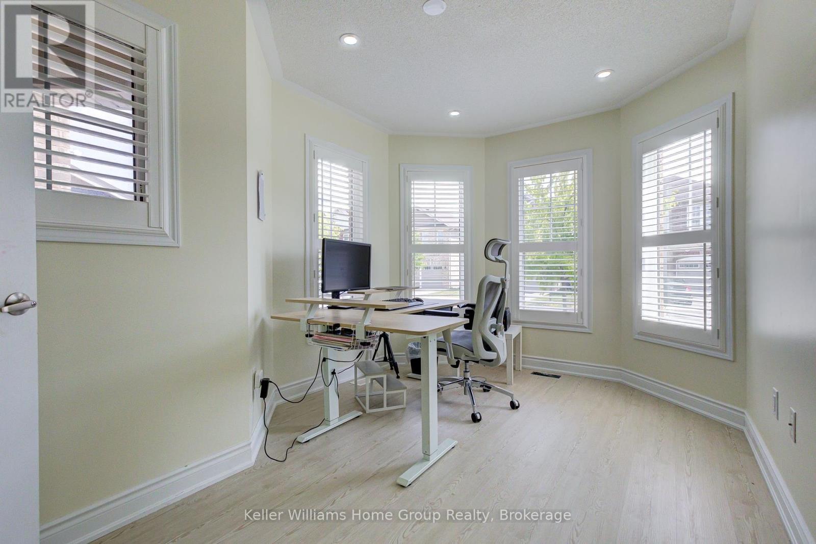 Photo 35 of 435 Pozbou Crescent, Milton ON