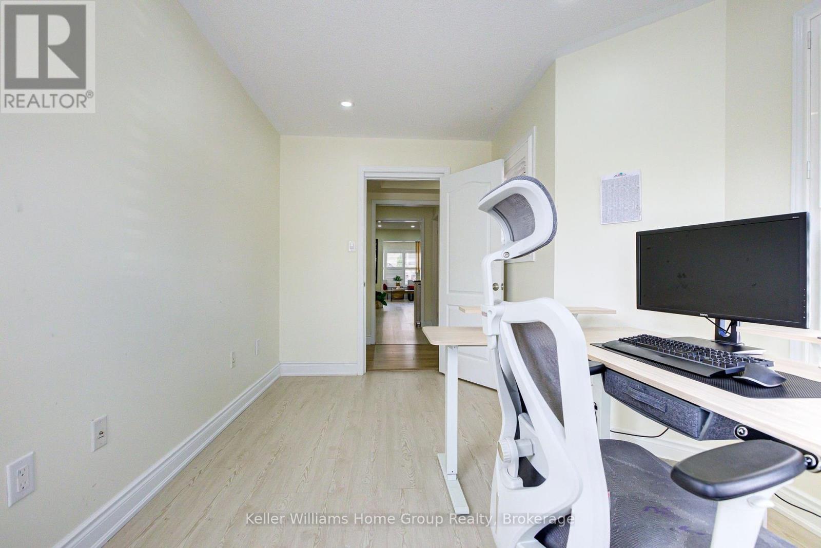 Photo 8 of 435 Pozbou Crescent, Milton ON