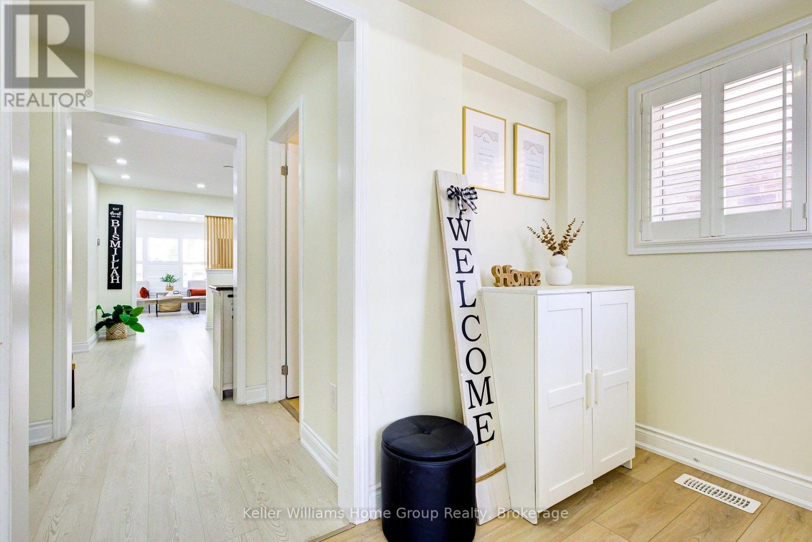 Photo 48 of 435 Pozbou Crescent, Milton ON