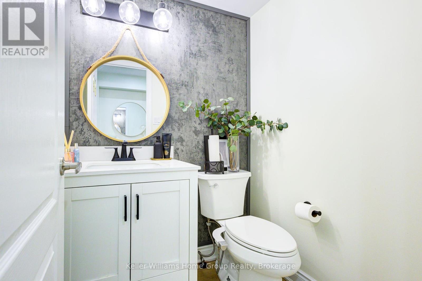 Photo 33 of 435 Pozbou Crescent, Milton ON