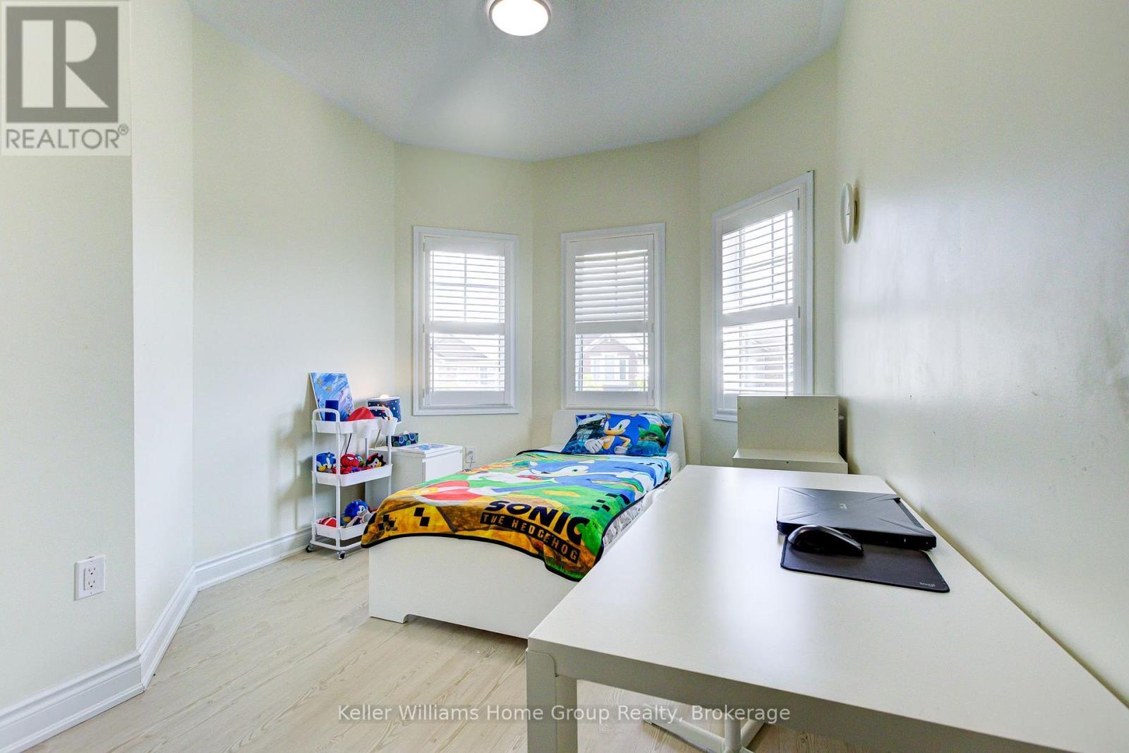 Photo 16 of 435 Pozbou Crescent, Milton ON
