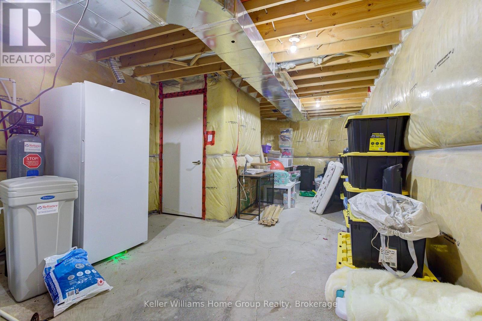 Photo 31 of 435 Pozbou Crescent, Milton ON