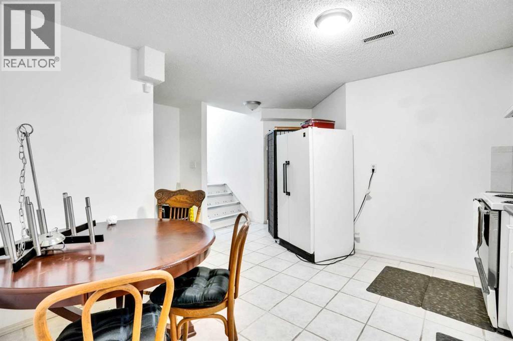 Single Family House for Sale in  Coral Springs Boulevard NE Coral Springs Calgary 