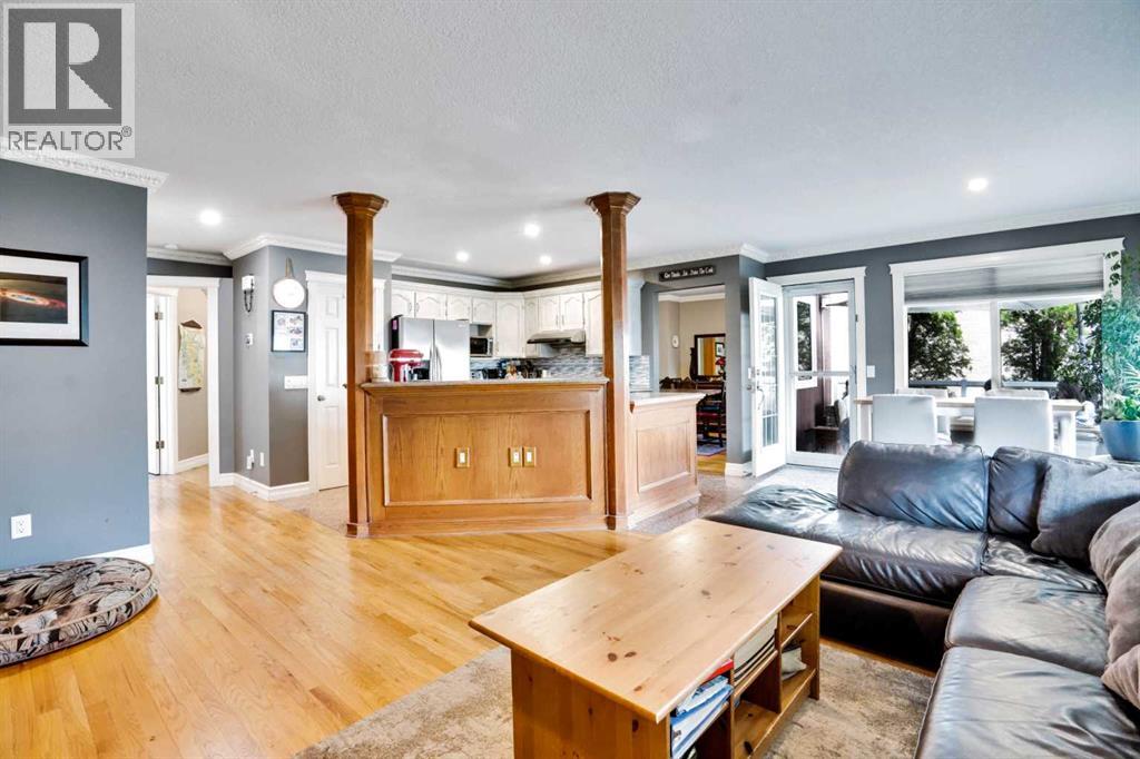 Single Family House for Sale in  Coral Springs Boulevard NE Coral Springs Calgary 