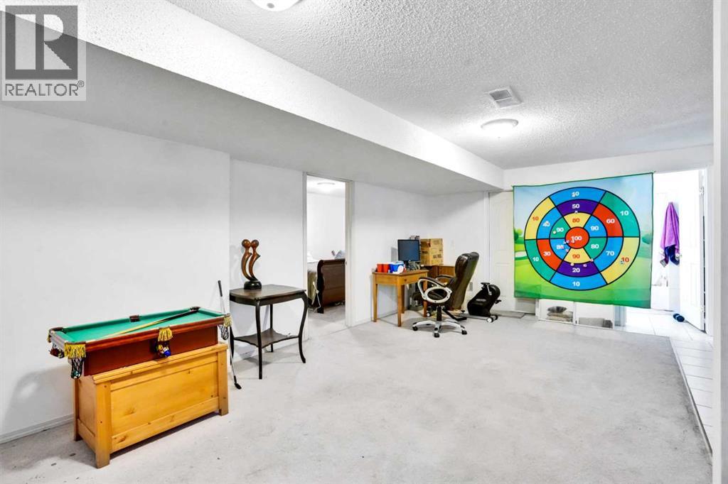 Single Family House for Sale in  Coral Springs Boulevard NE Coral Springs Calgary 