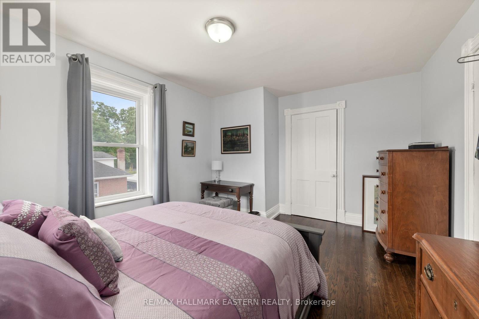 Photo 19 of 198 Hazlitt Street, Peterborough ON