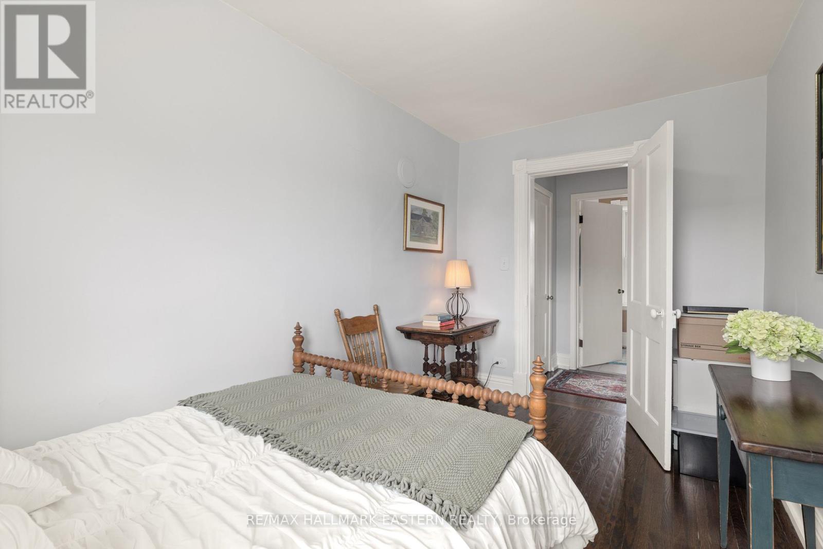 Photo 31 of 198 Hazlitt Street, Peterborough ON