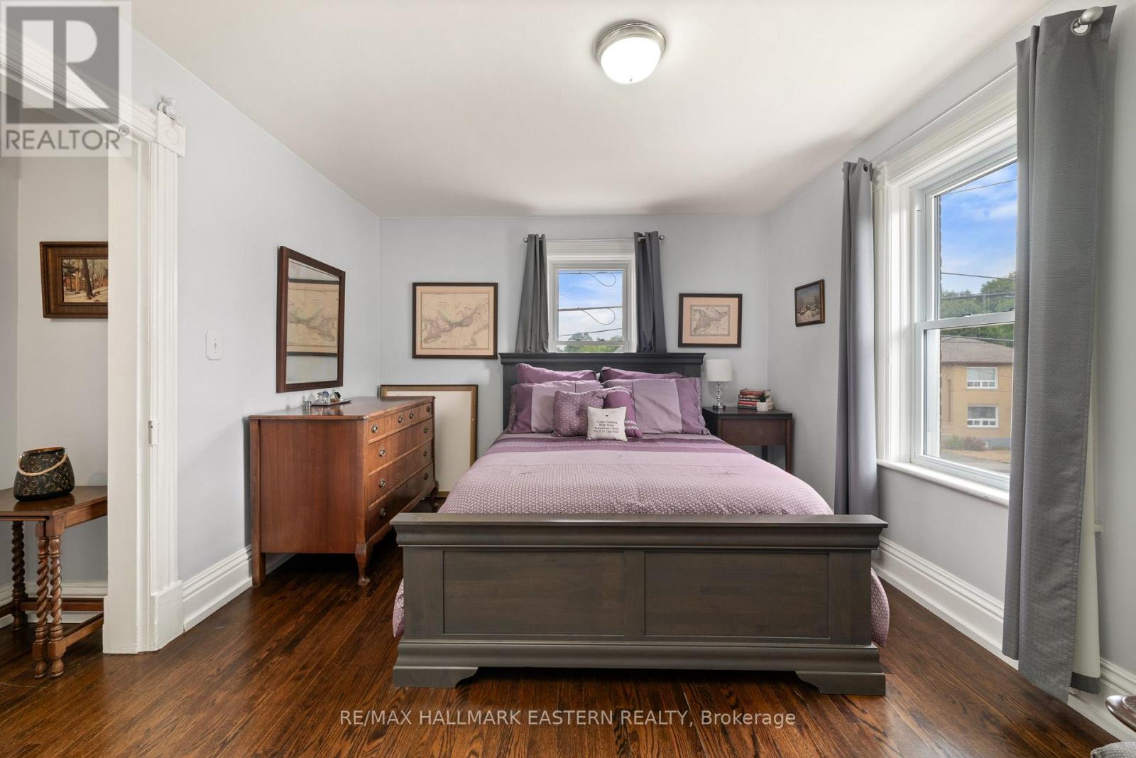 Photo 30 of 198 Hazlitt Street, Peterborough ON