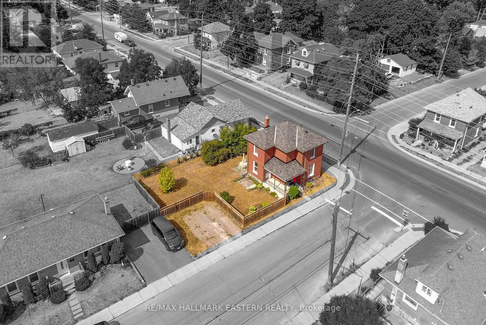 Photo 21 of 198 Hazlitt Street, Peterborough ON