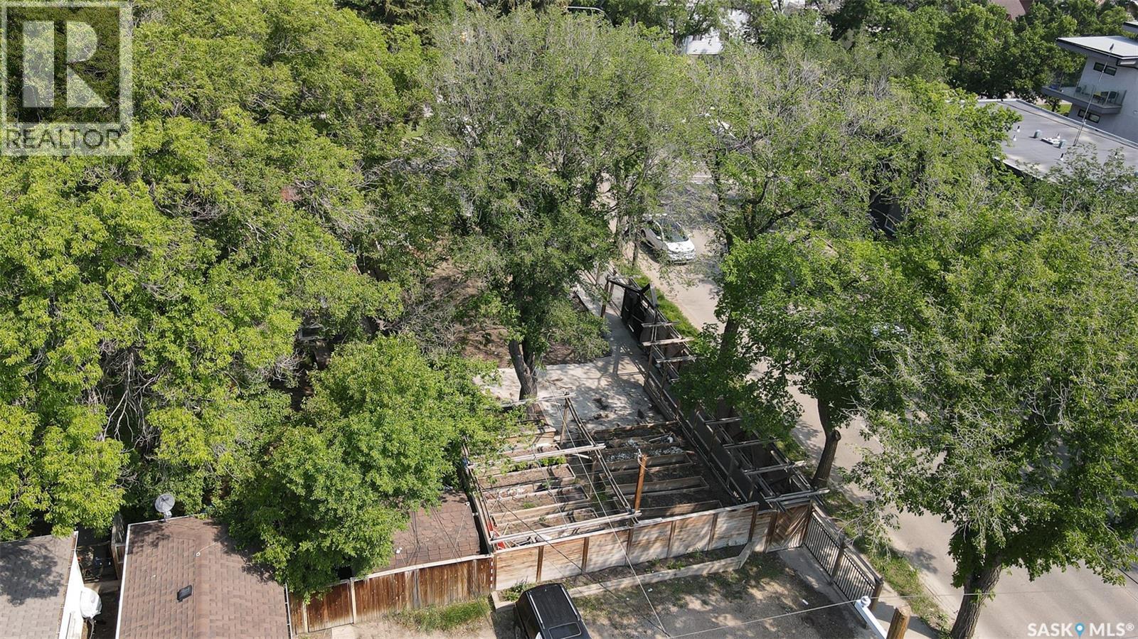 Photo 9 of 928 Main Street, Saskatoon SK