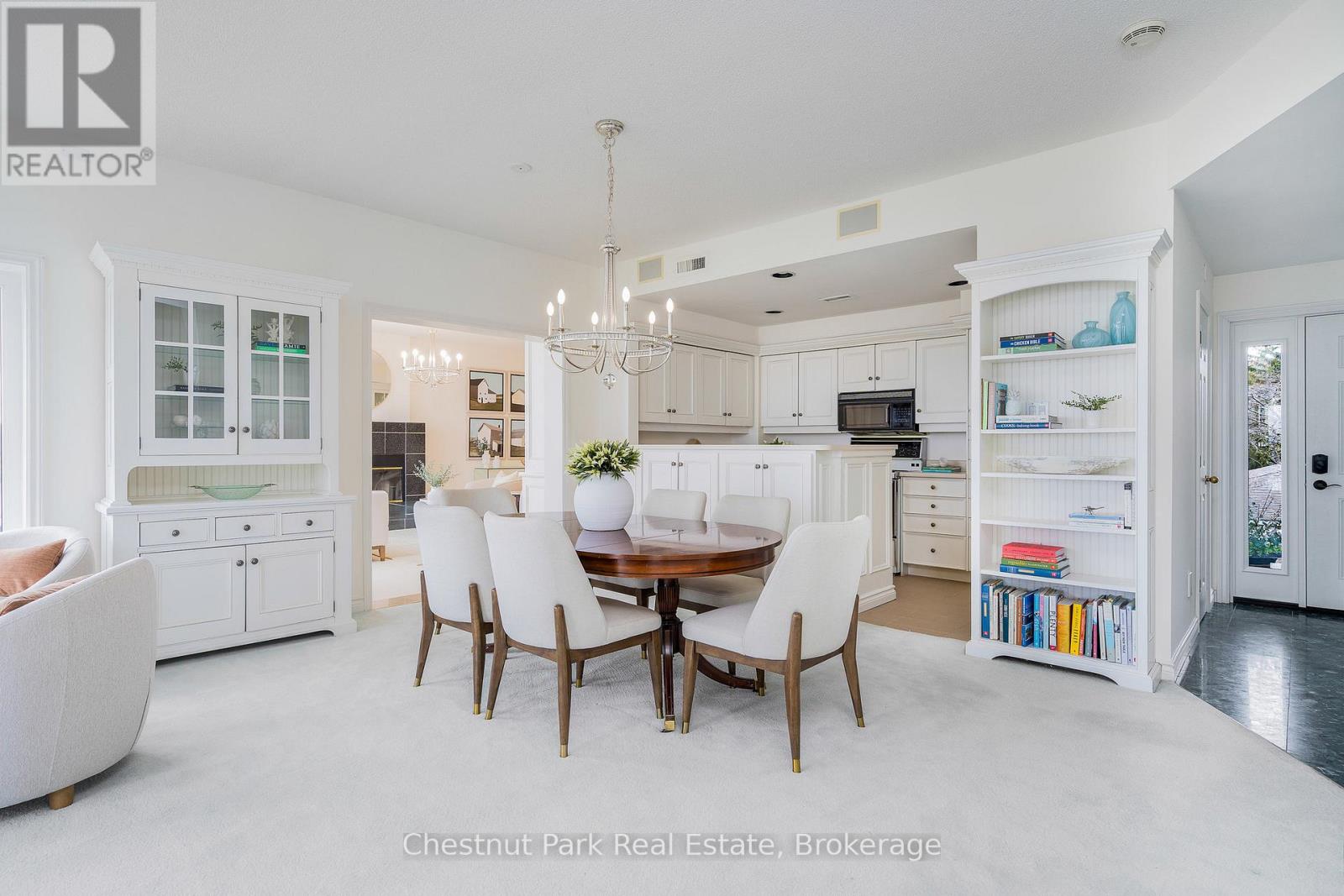 Photo 13 of 849 851 Suncrest Circle, Collingwood ON