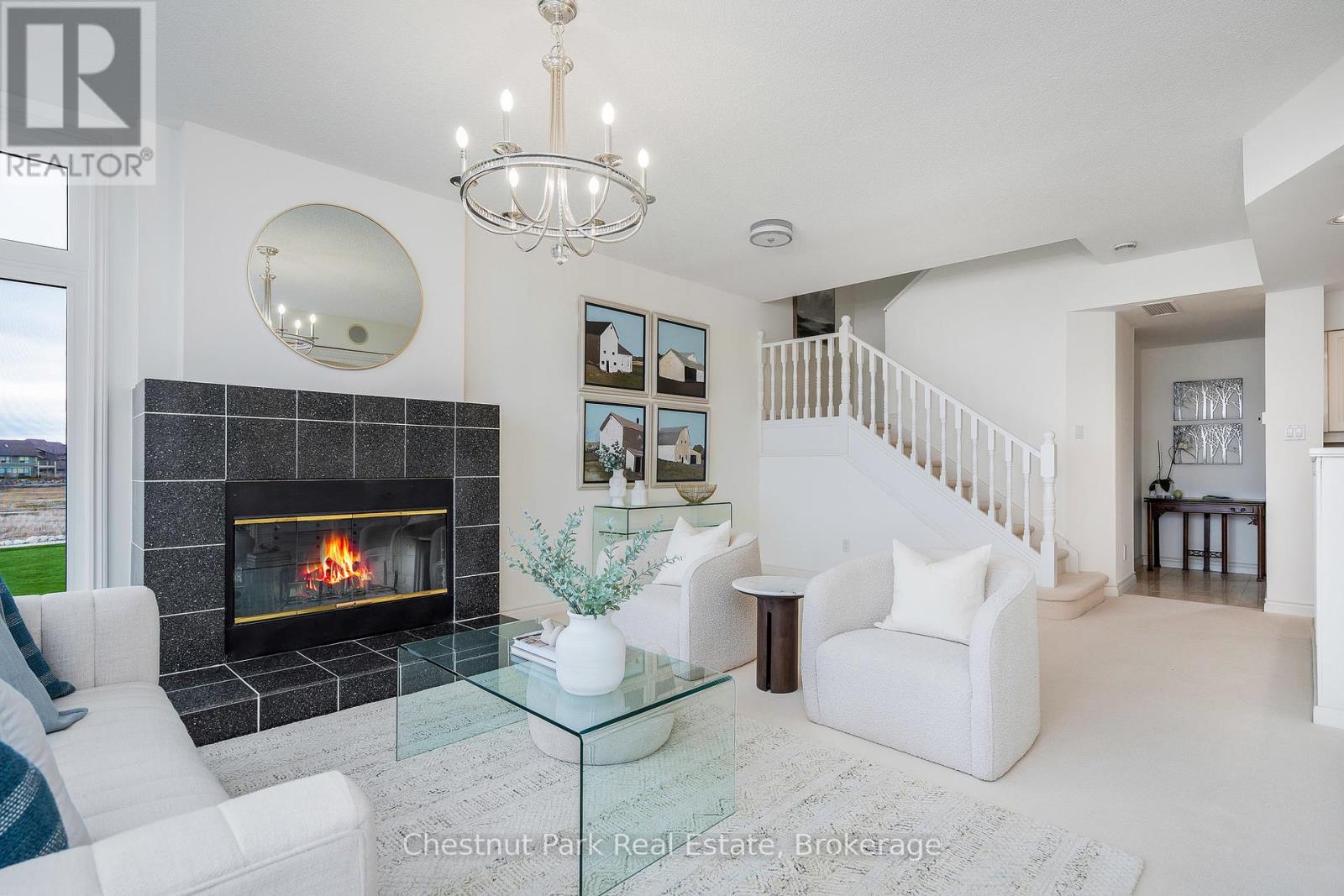 Photo 9 of 849 851 Suncrest Circle, Collingwood ON