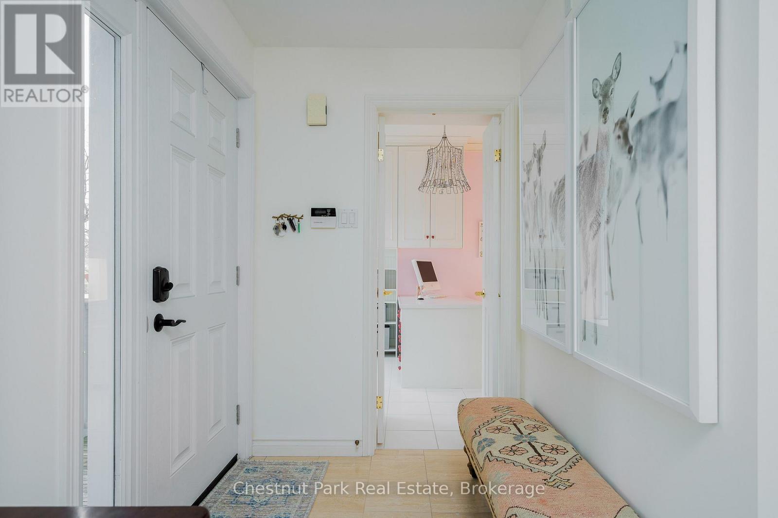 Photo 11 of 849 851 Suncrest Circle, Collingwood ON