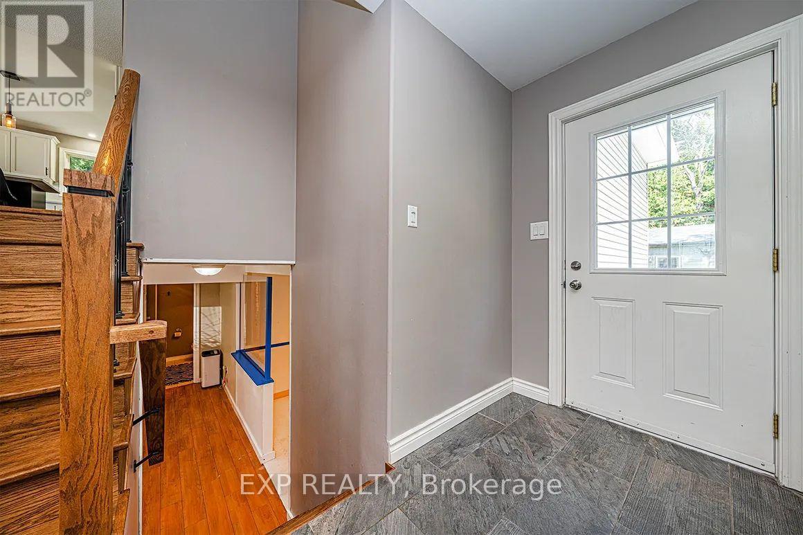 Photo 6 of 58 Sandra Drive, Georgina ON