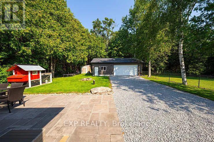 Photo 17 of 58 Sandra Drive, Georgina ON