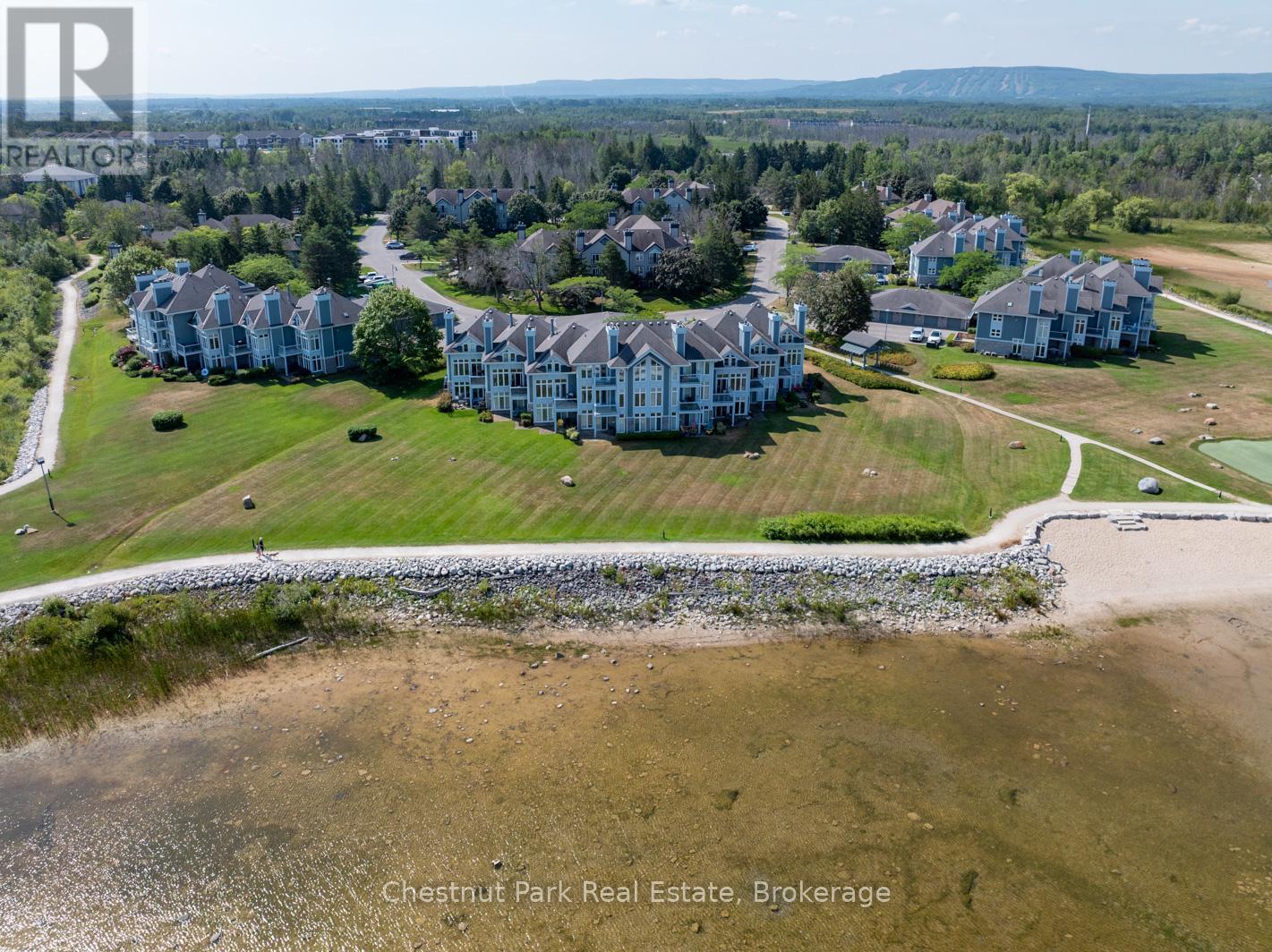 Photo 43 of 849 851 Suncrest Circle, Collingwood ON