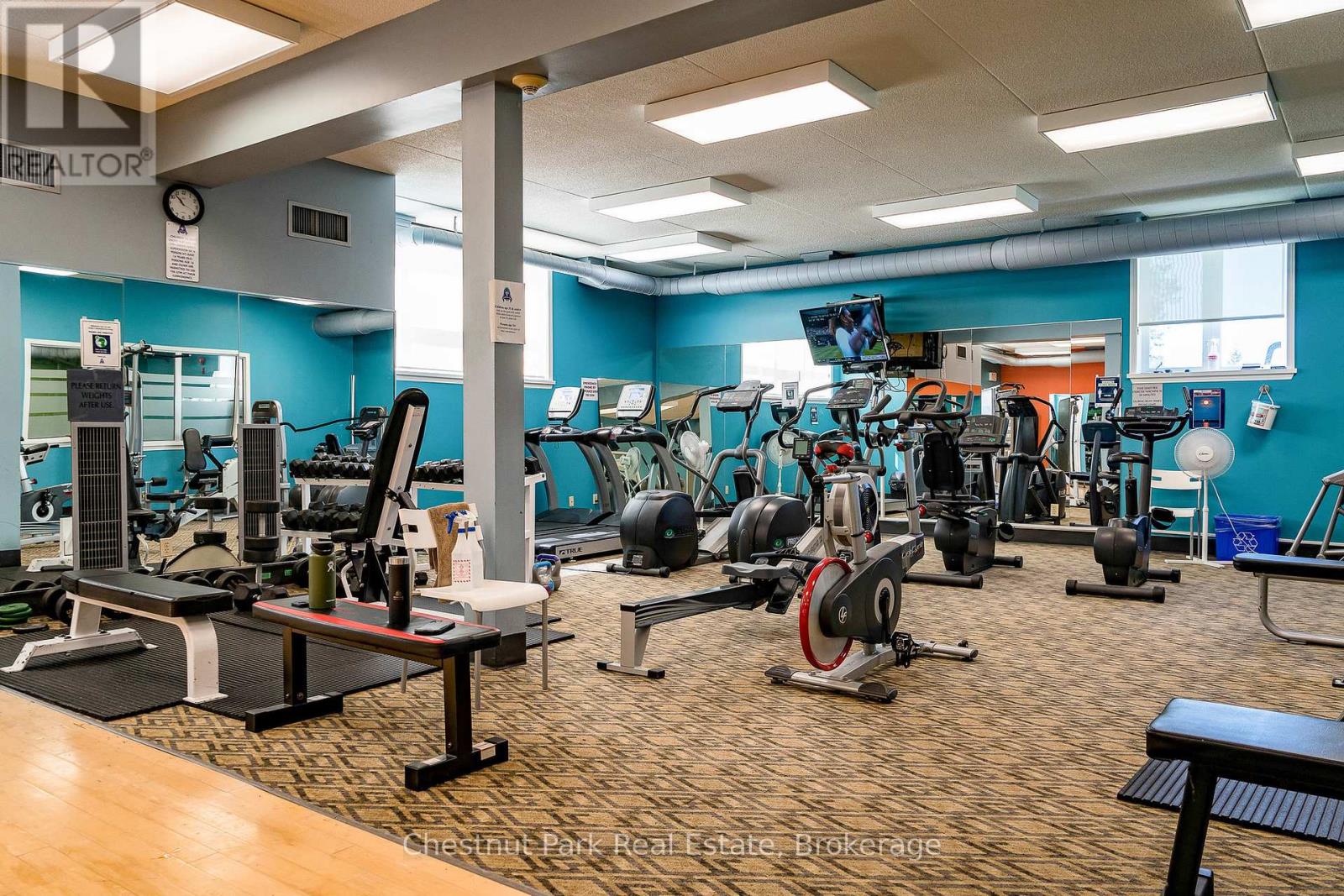 Photo 35 of 849 851 Suncrest Circle, Collingwood ON