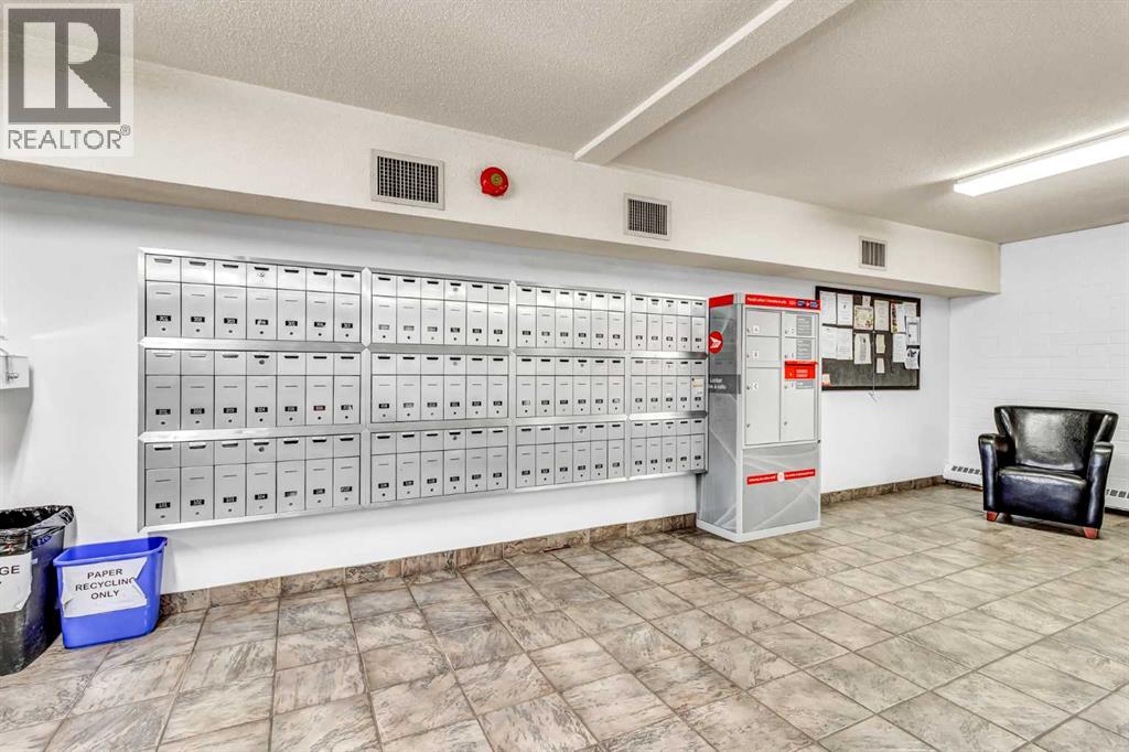 Photo 11 of 225 3090 15 Avenue Se, Medicine Hat AB