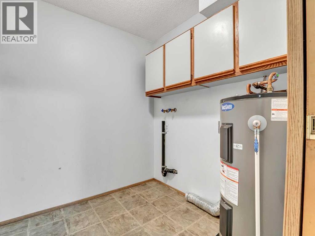 Photo 21 of 225 3090 15 Avenue Se, Medicine Hat AB