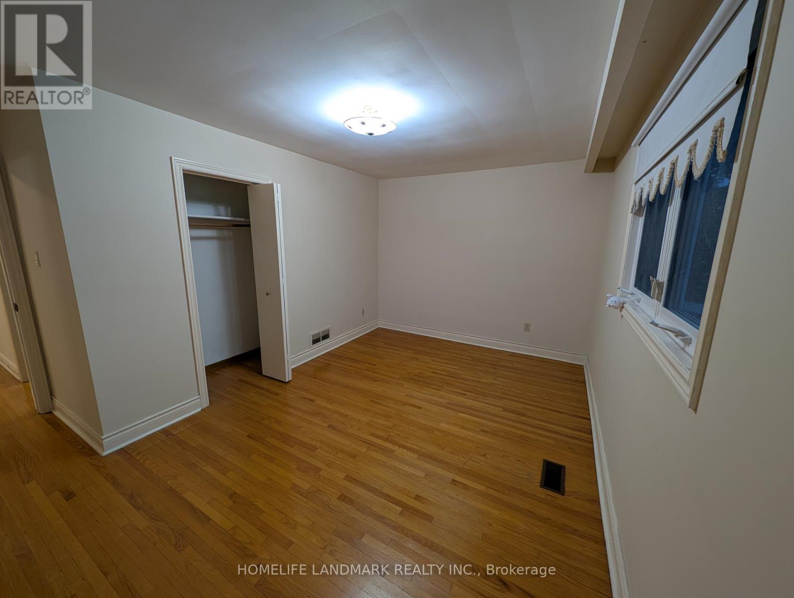 Photo 16 of Upper Unit 56 Bickerton Crescent, Toronto ON