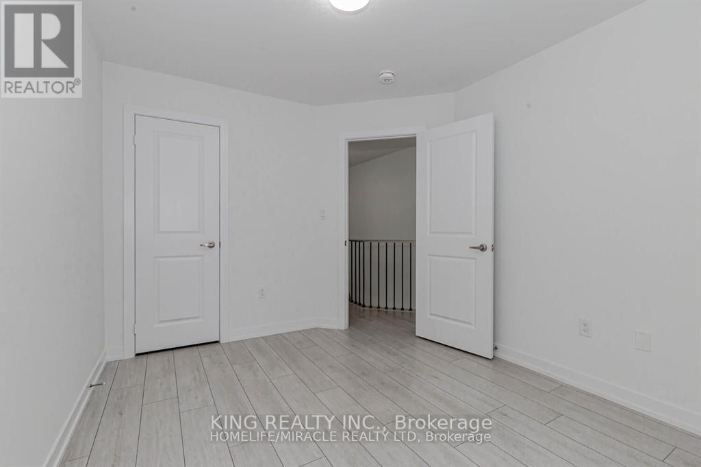 Photo 31 of 1539 Midland Avenue, Toronto ON