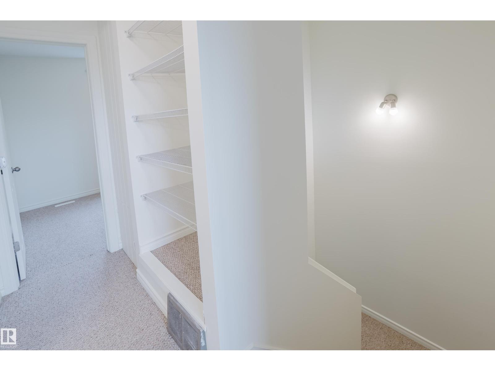 Photo 46 of 1168 Millbourne Rd E Nw, Edmonton AB