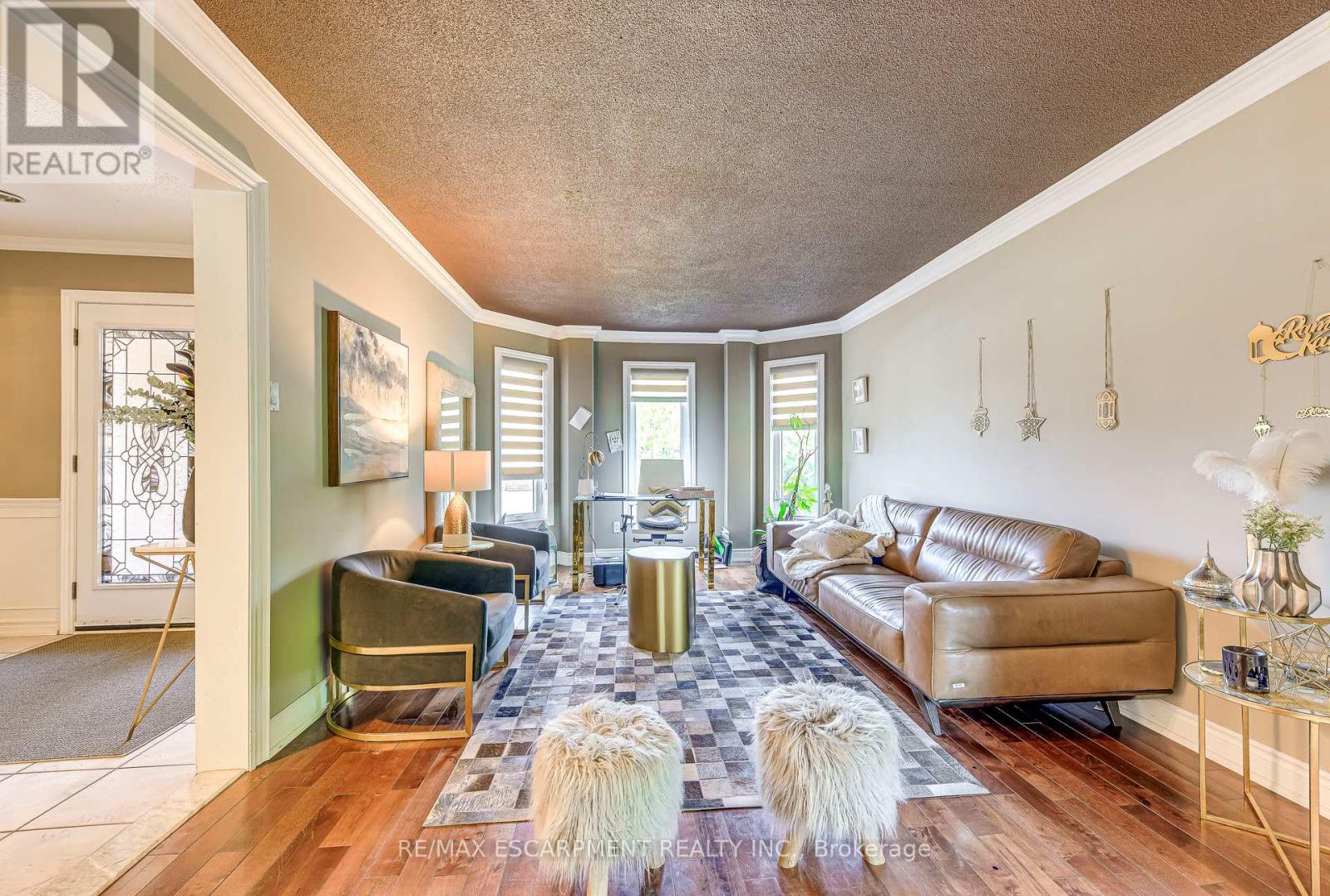 Photo 18 of 1362 Pilgrims Way, Oakville ON