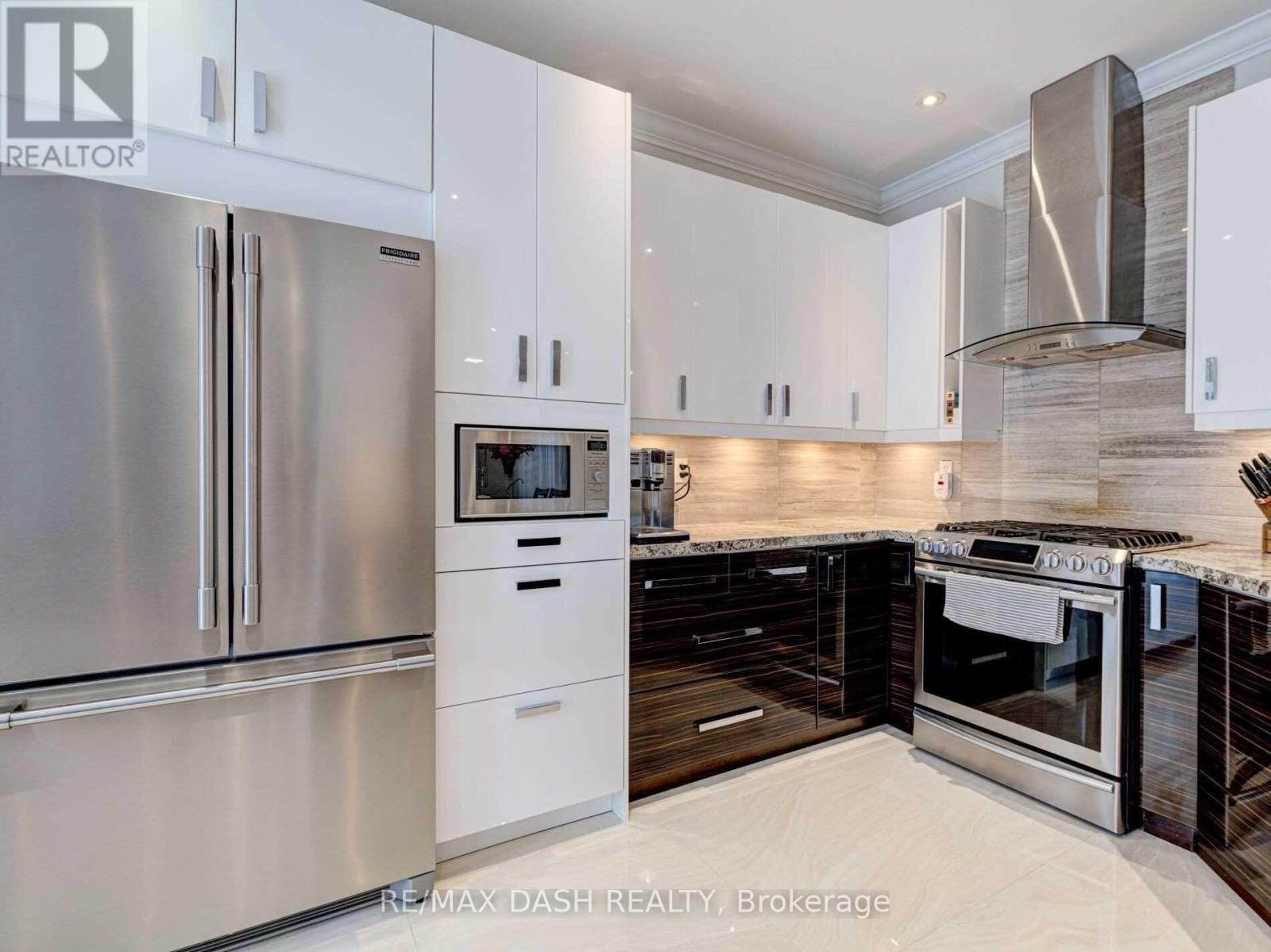 Photo 17 of Upper 14 Ness Road, Brampton ON