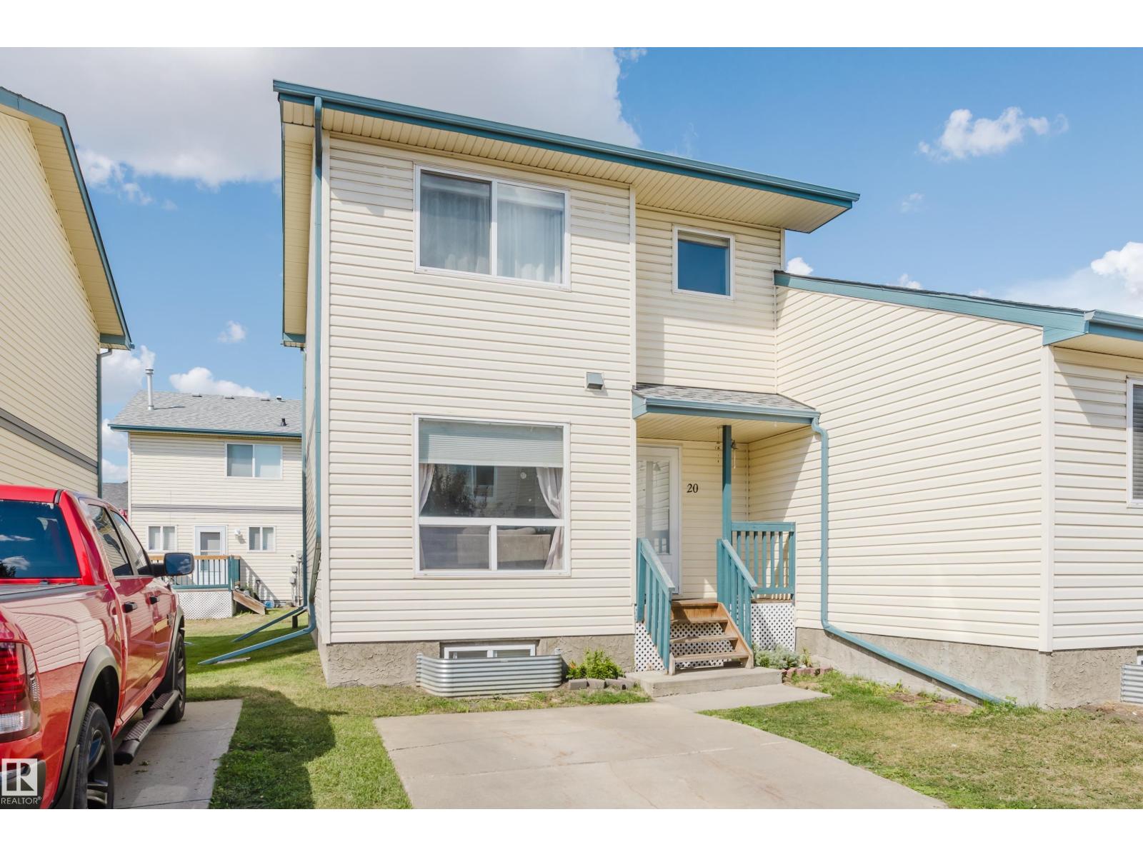 Photo 1 of 20 10909 106 St Nw, Edmonton AB