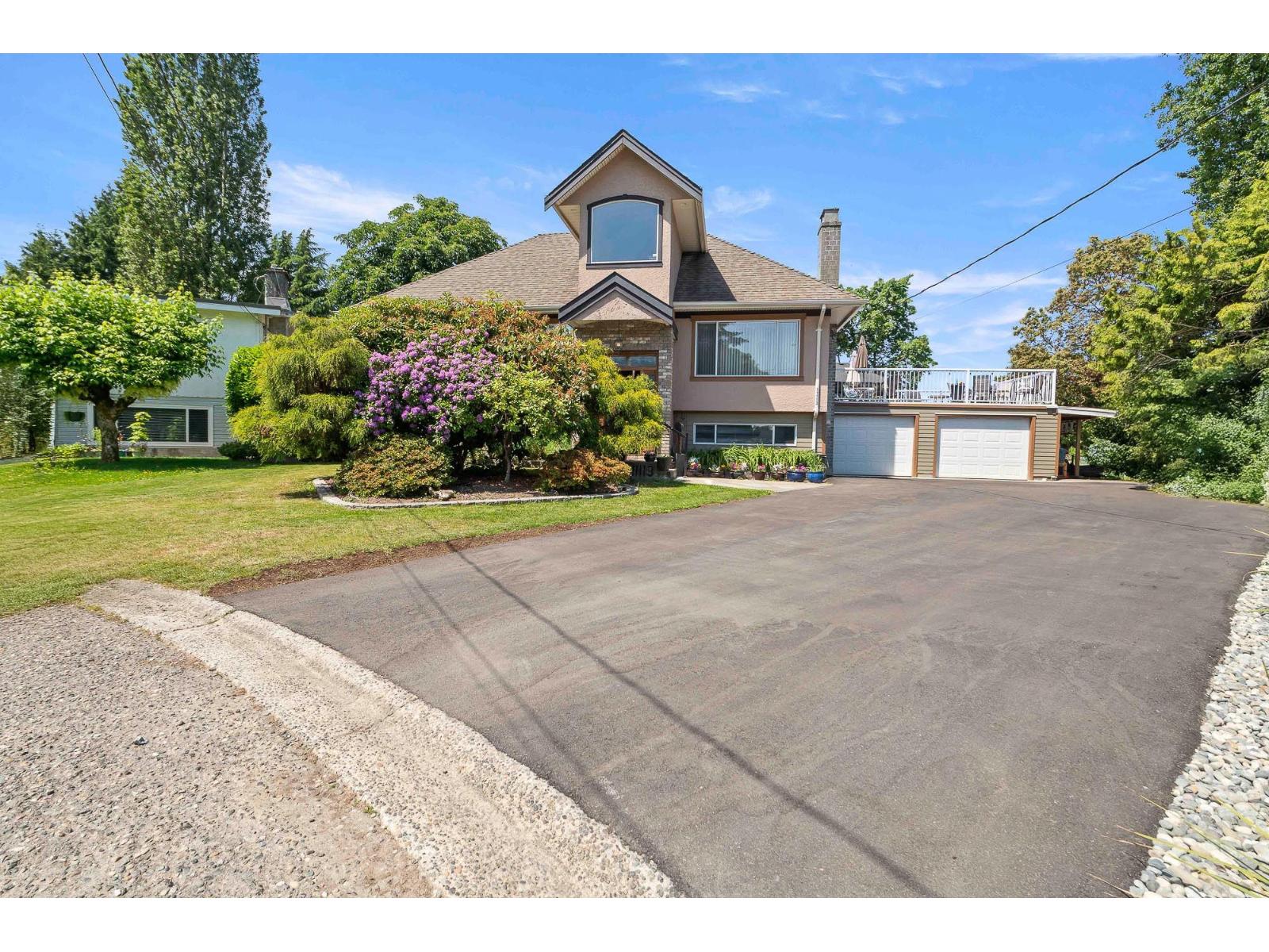 Photo 1 of 11113 81 Avenue, Delta BC