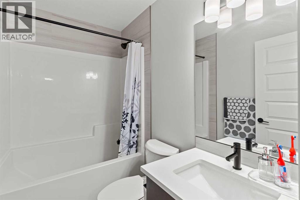 Photo 9 of 1030 Fowler Road Sw, Airdrie AB