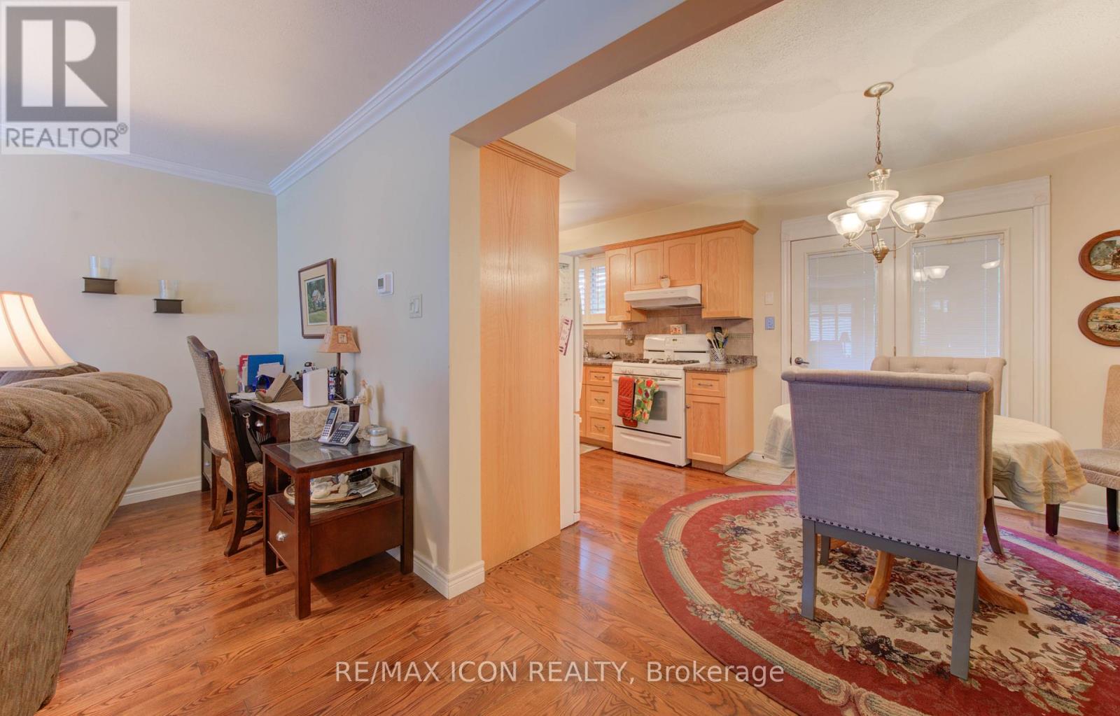 Photo 15 of 57 49 Cedarwoods Crescent, Kitchener ON